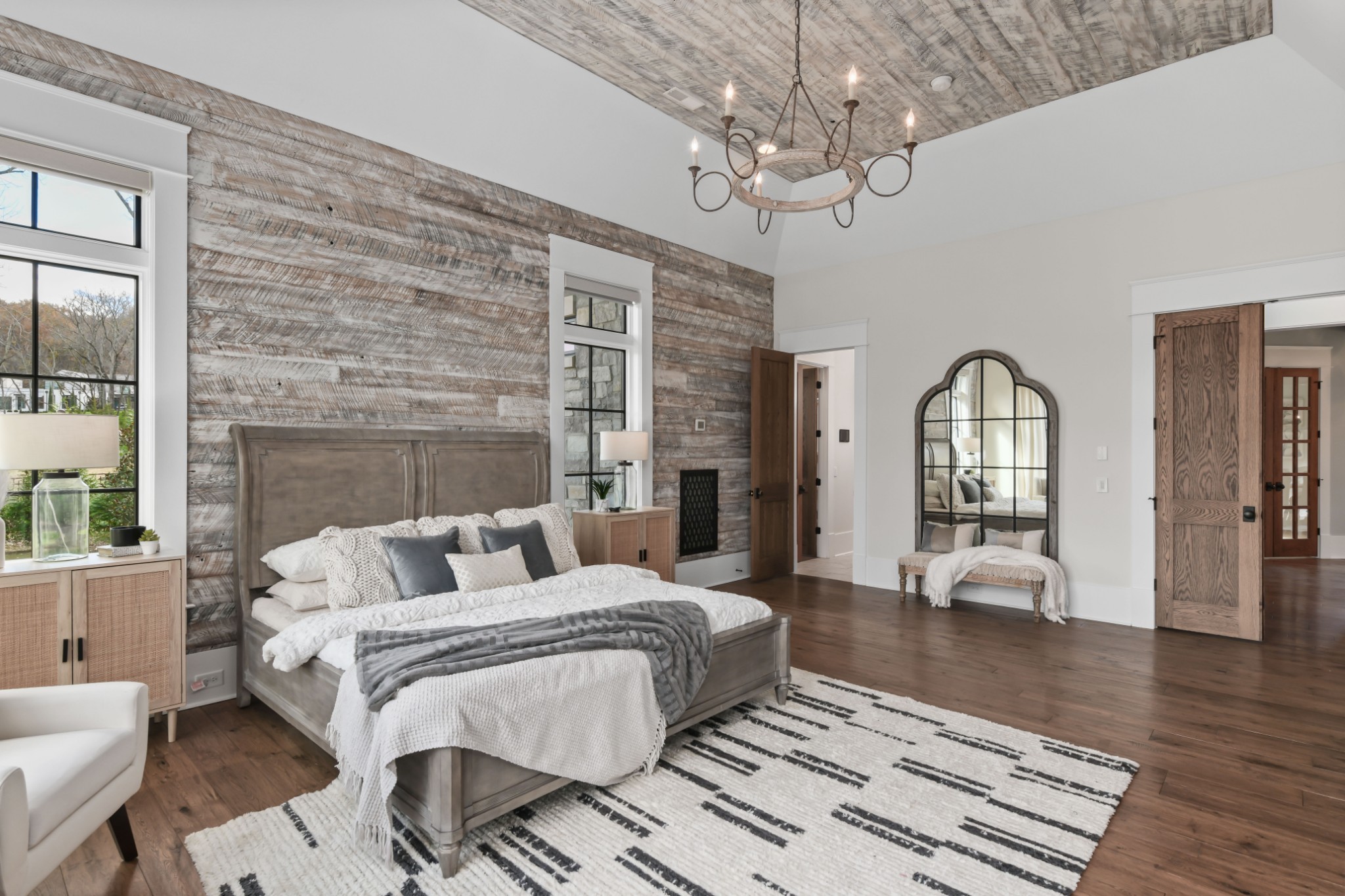 1400 Montmorenci Pass