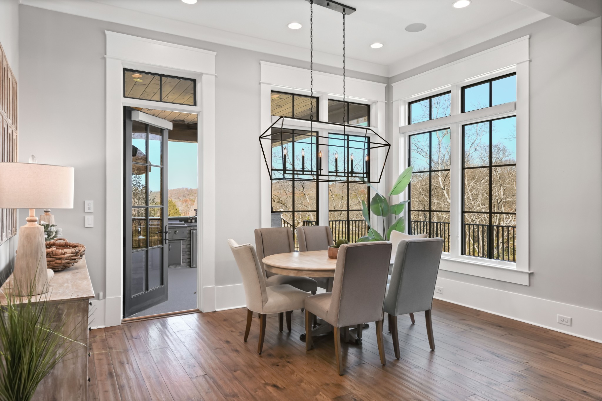 1400 Montmorenci Pass