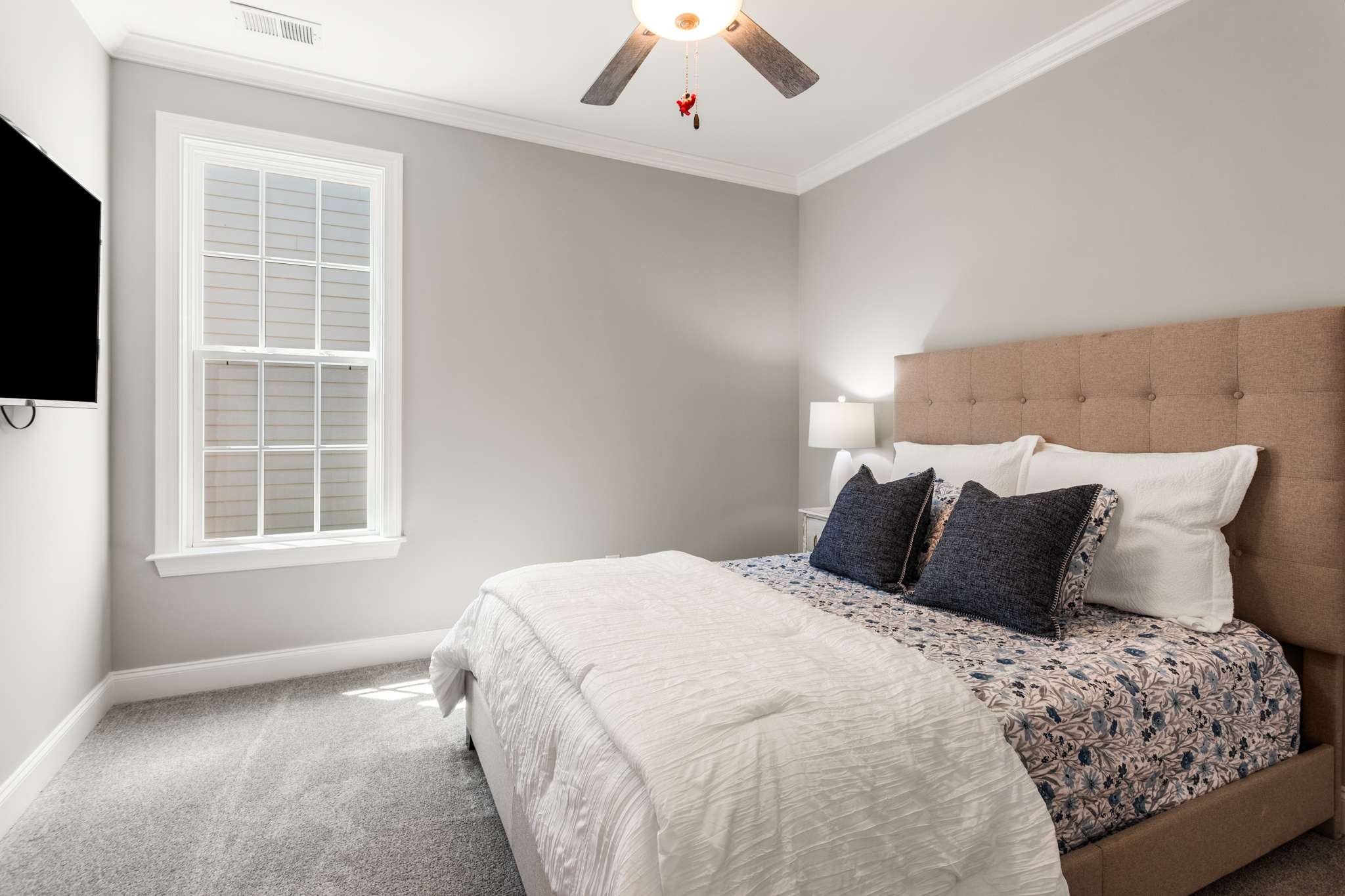 278 Stephens Valley Blvd