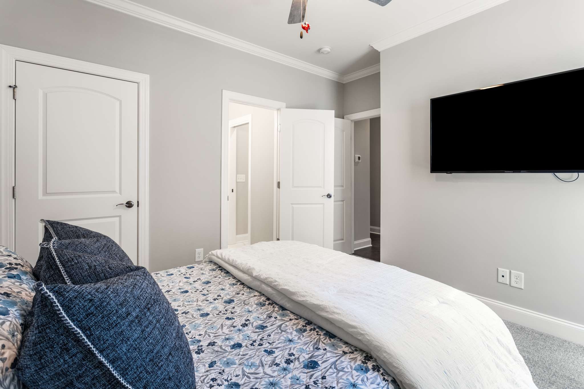 278 Stephens Valley Blvd