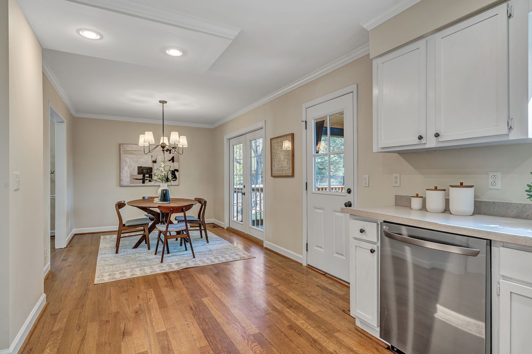 1922 Redbud Ct