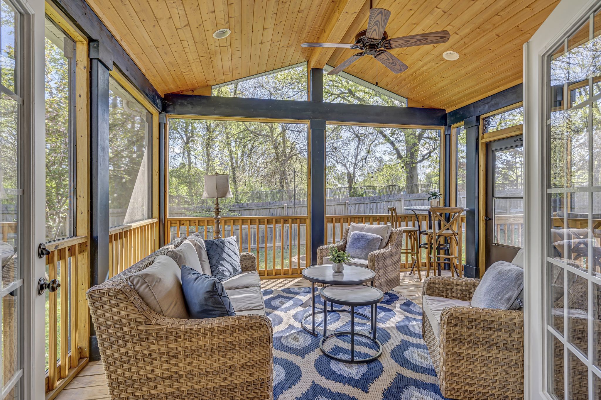 1922 Redbud Ct