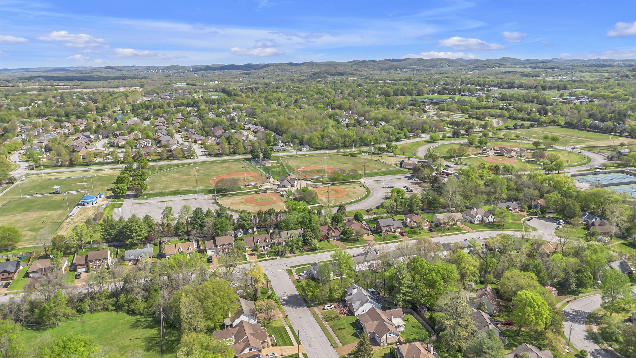 1922 Redbud Ct