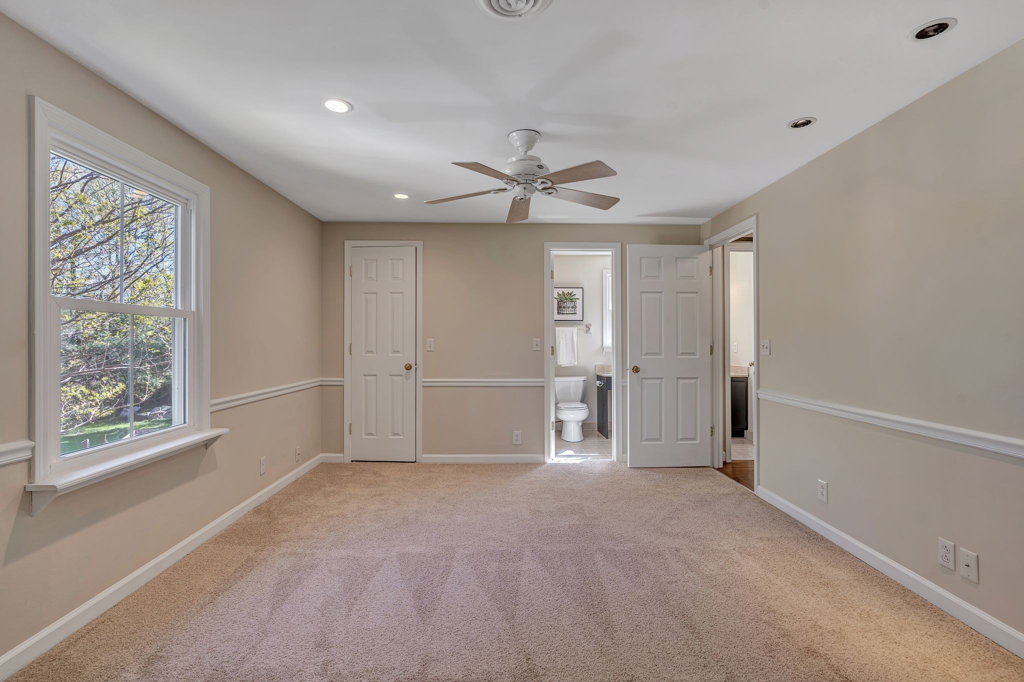 1922 Redbud Ct