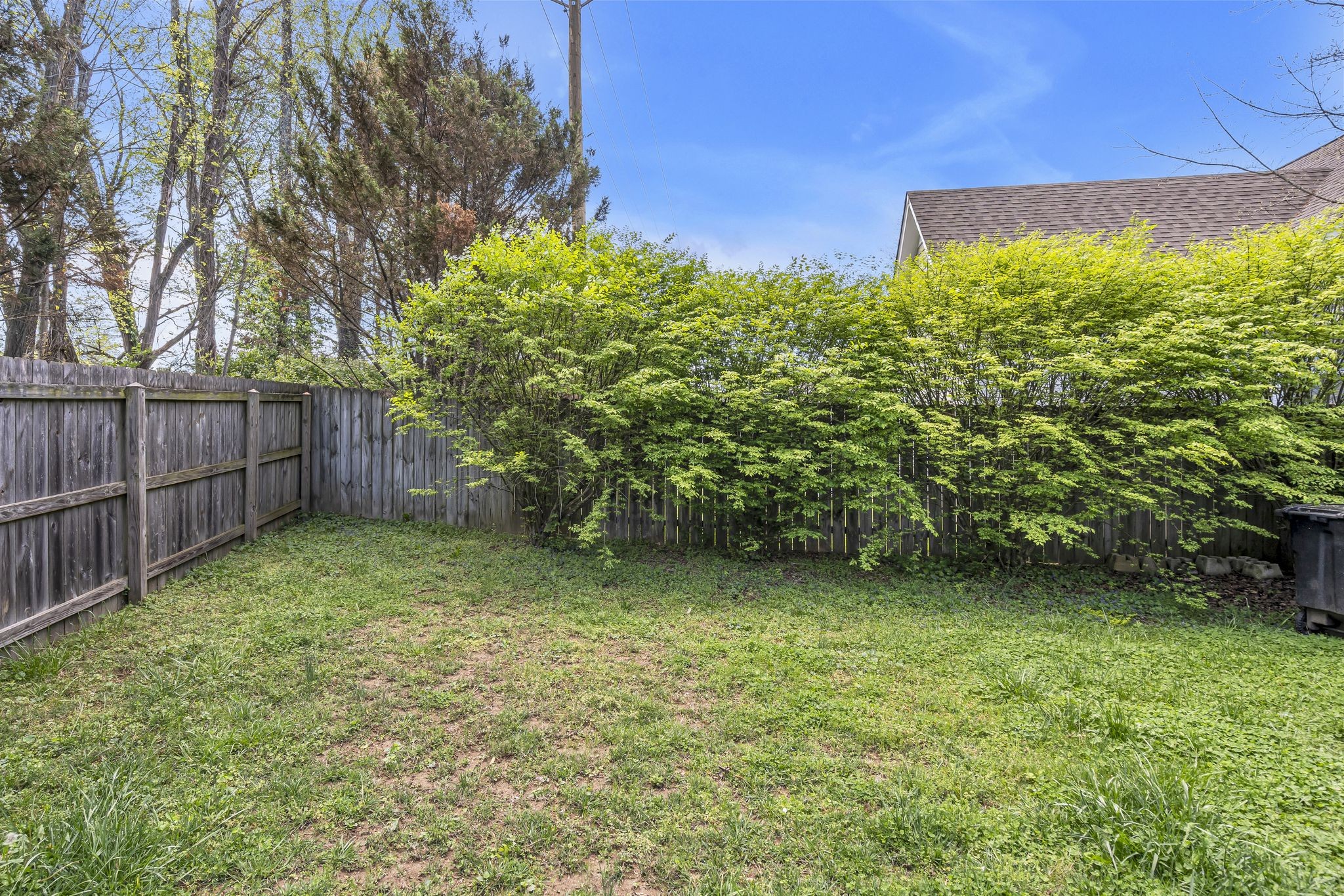 1922 Redbud Ct