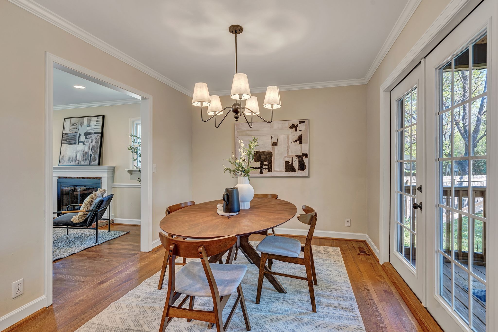 1922 Redbud Ct