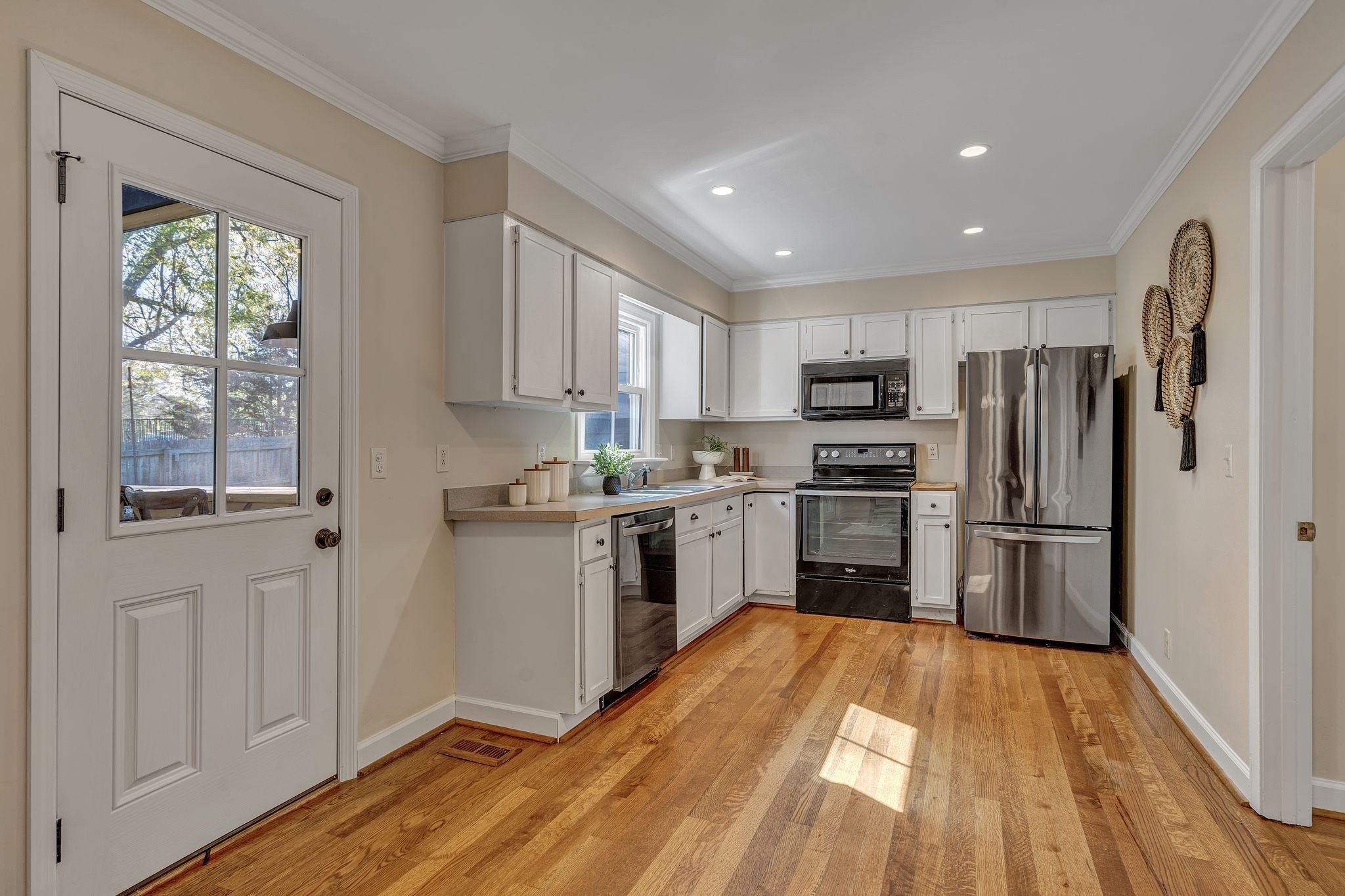 1922 Redbud Ct