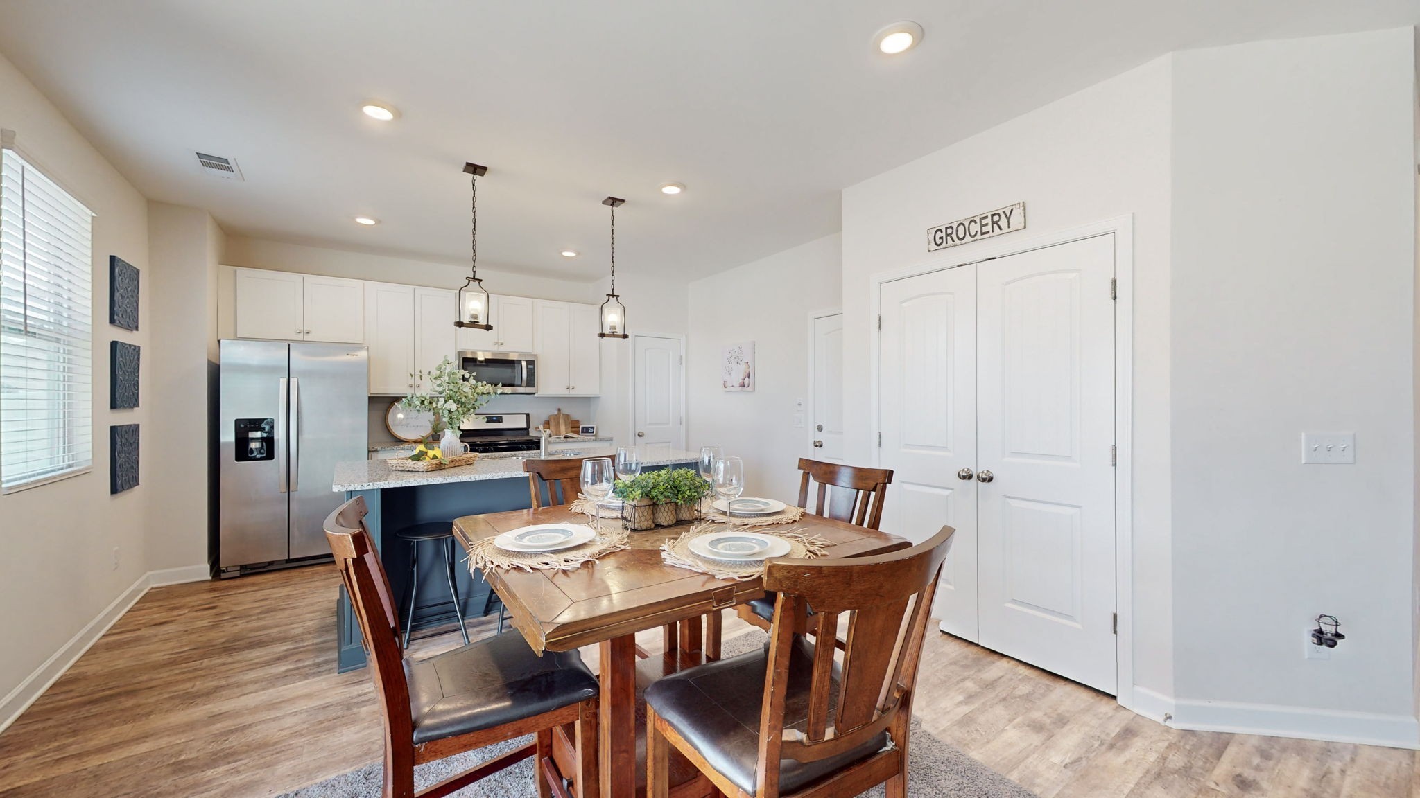711 Amberton Dr