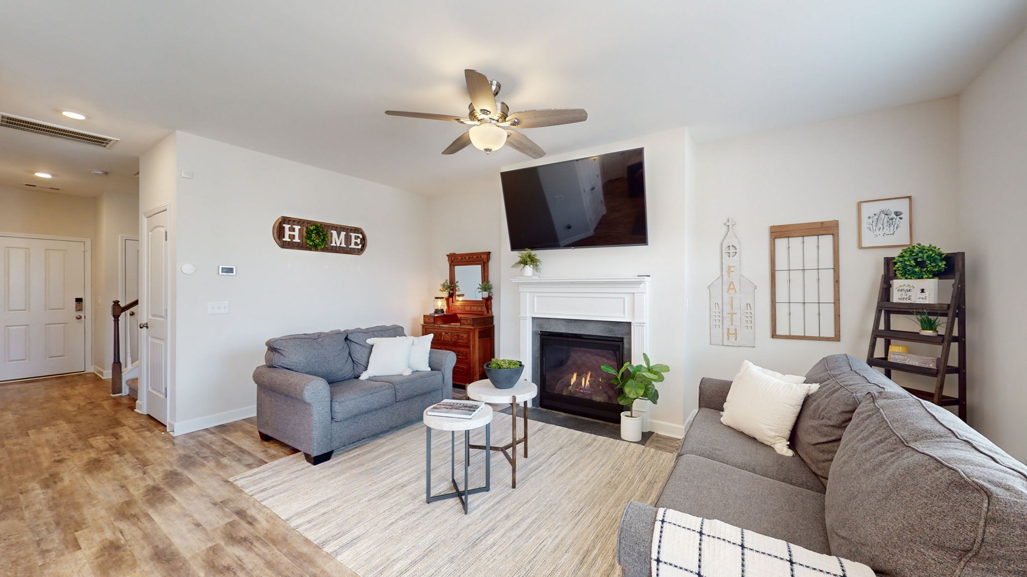 711 Amberton Dr