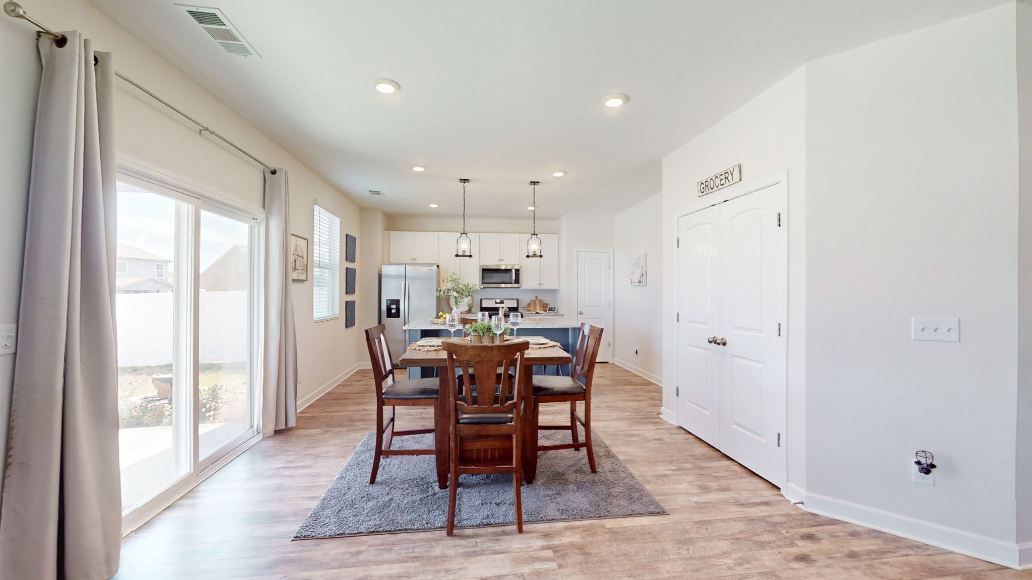 711 Amberton Dr