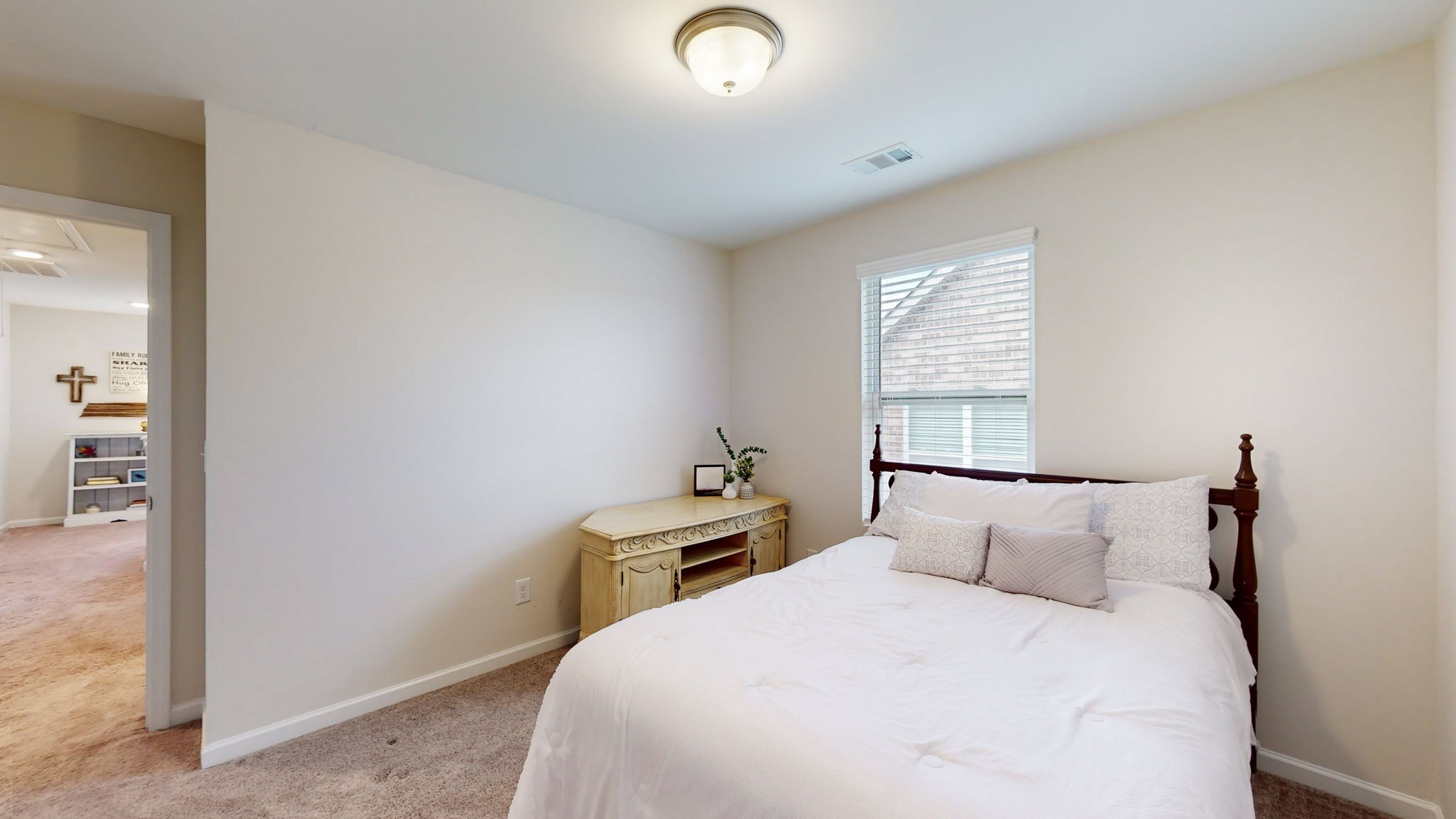 711 Amberton Dr
