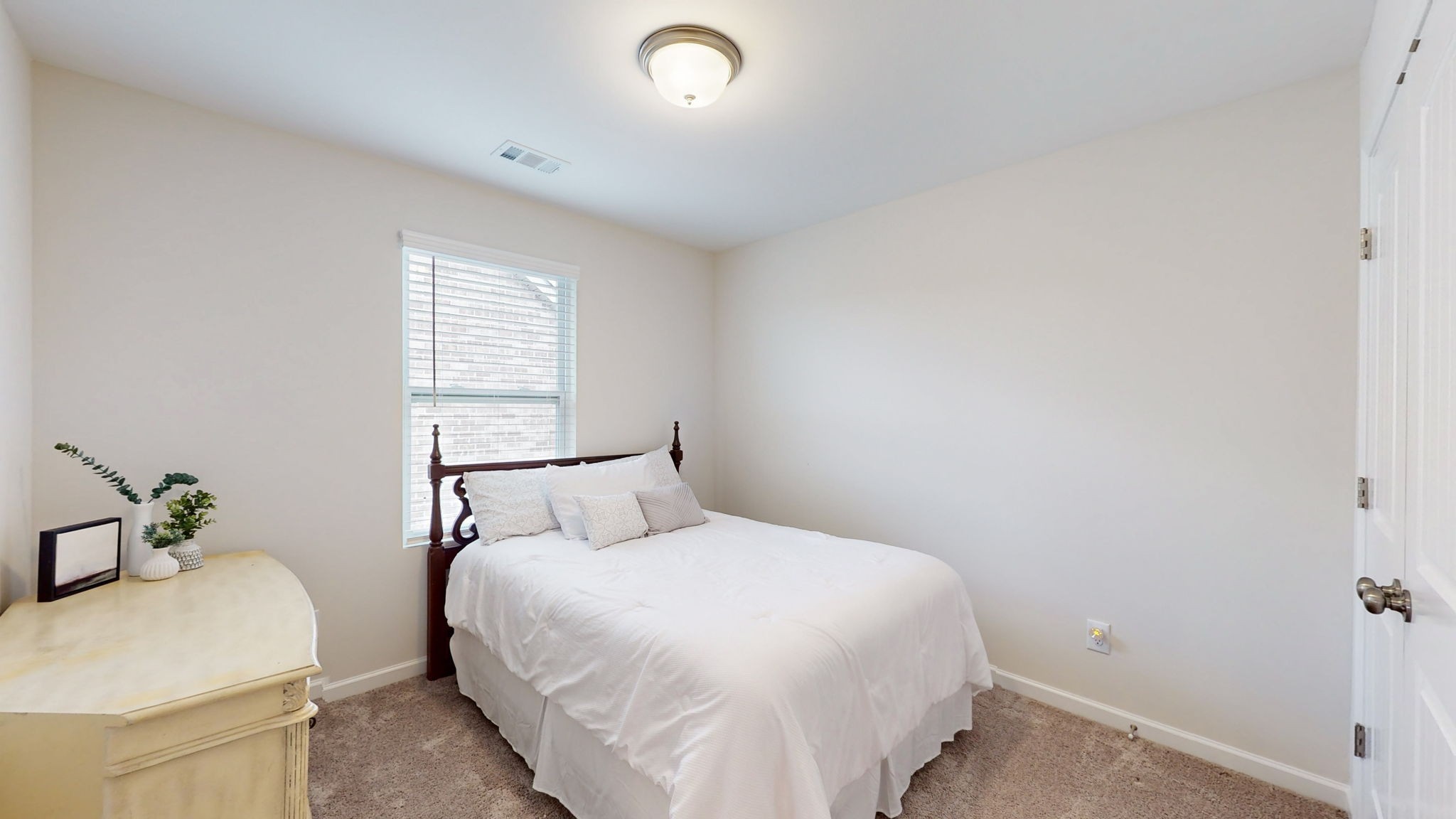 711 Amberton Dr