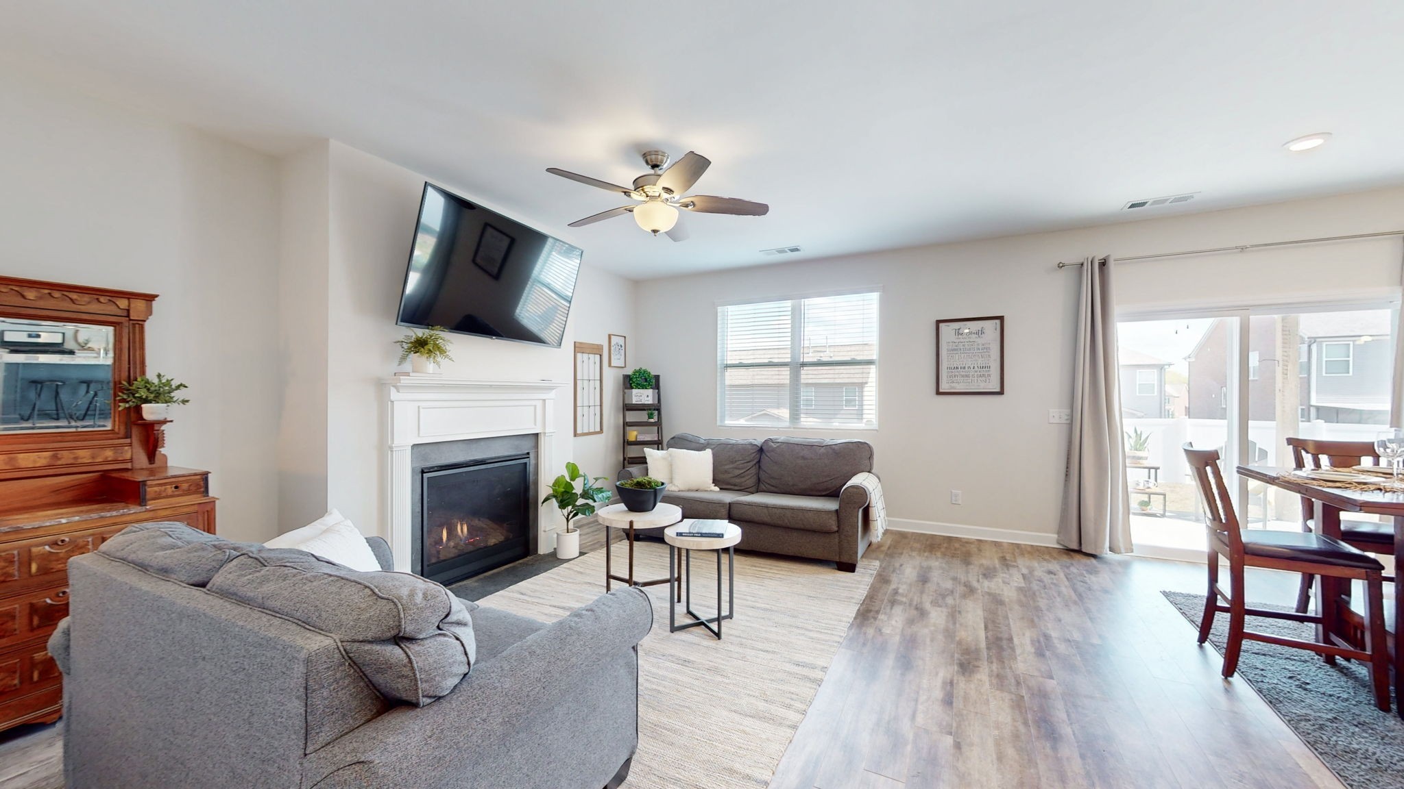 711 Amberton Dr