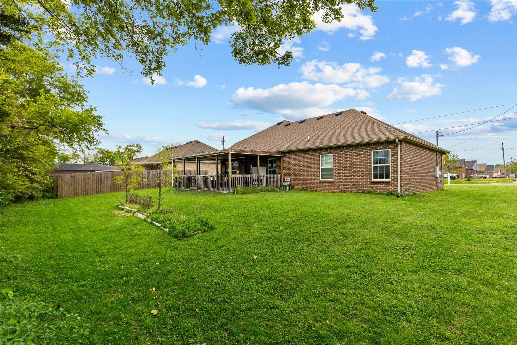 7841 Ellen Dr