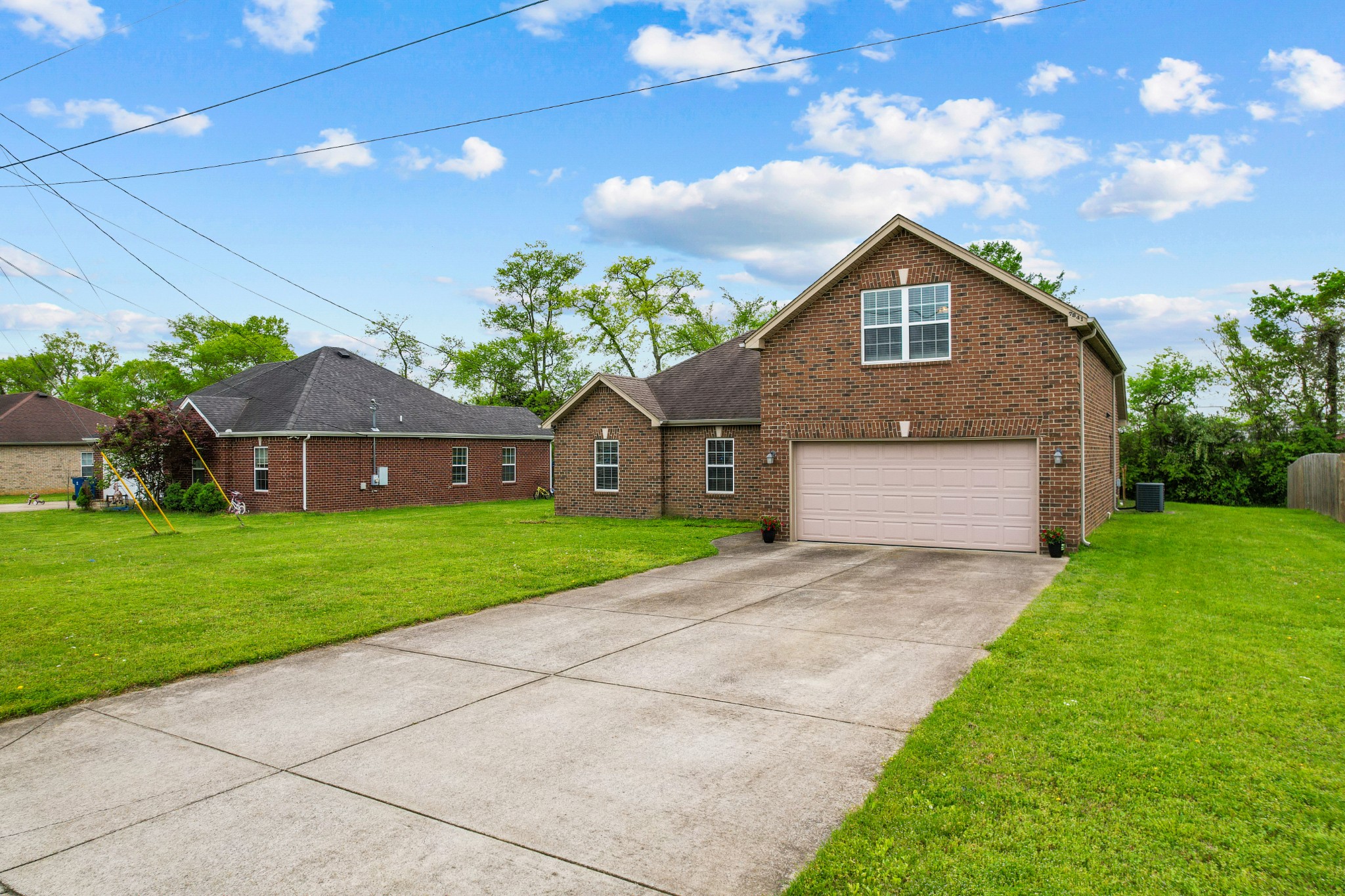 7841 Ellen Dr