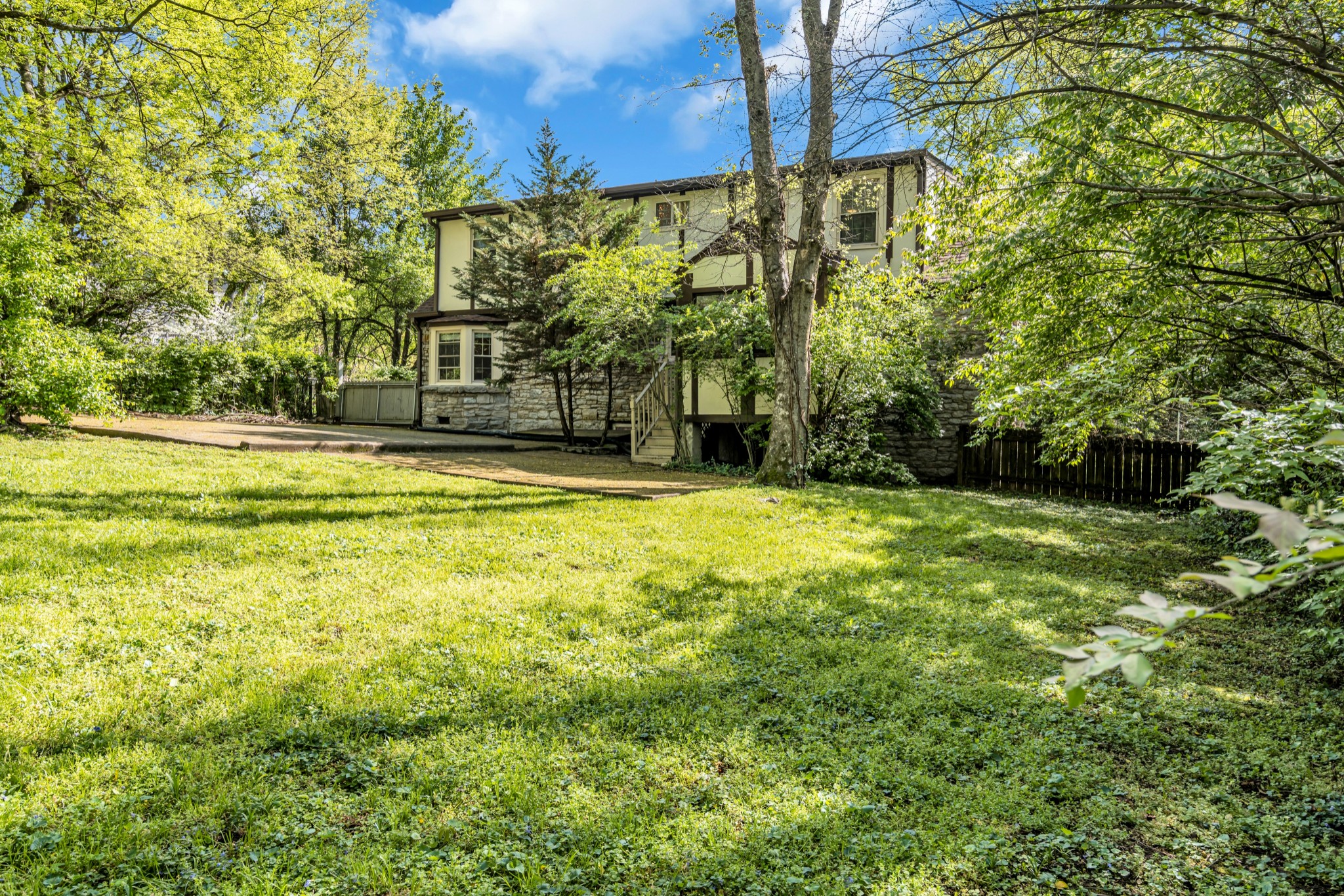 1005 Estes Rd
