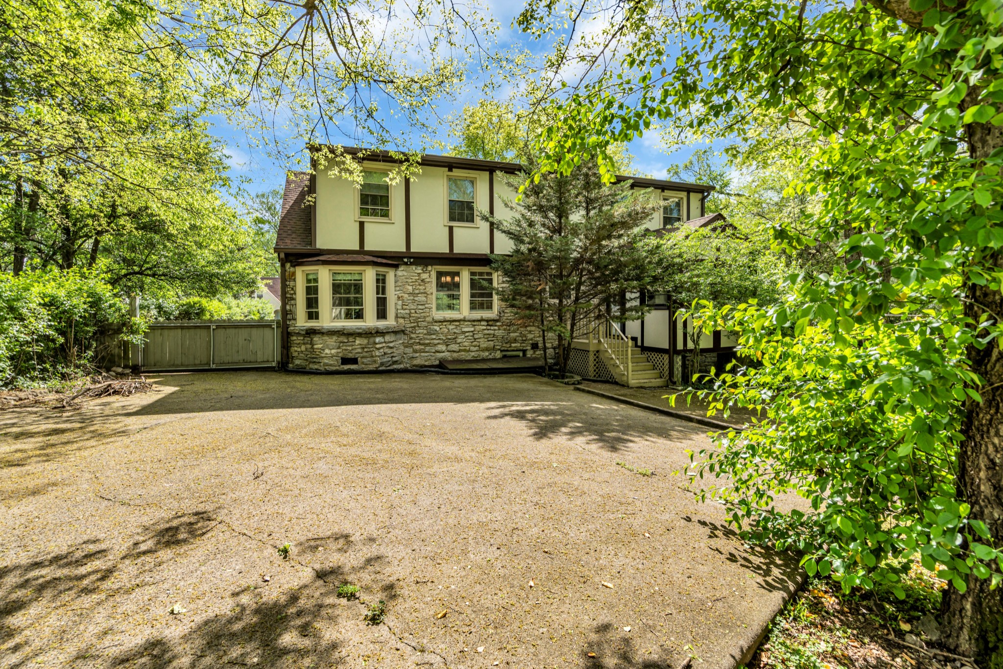 1005 Estes Rd