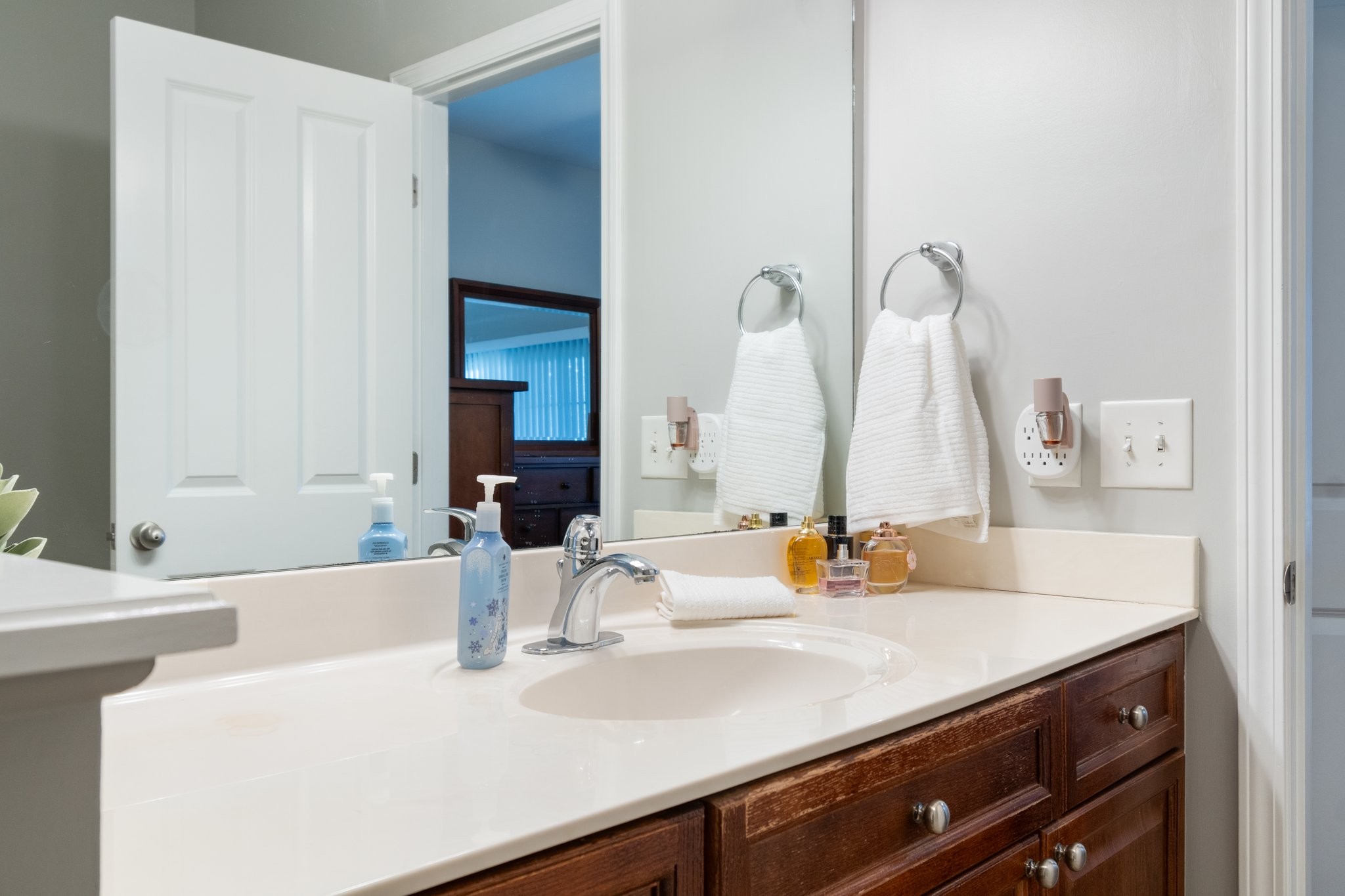 7233 Althorp Way Unit: S1