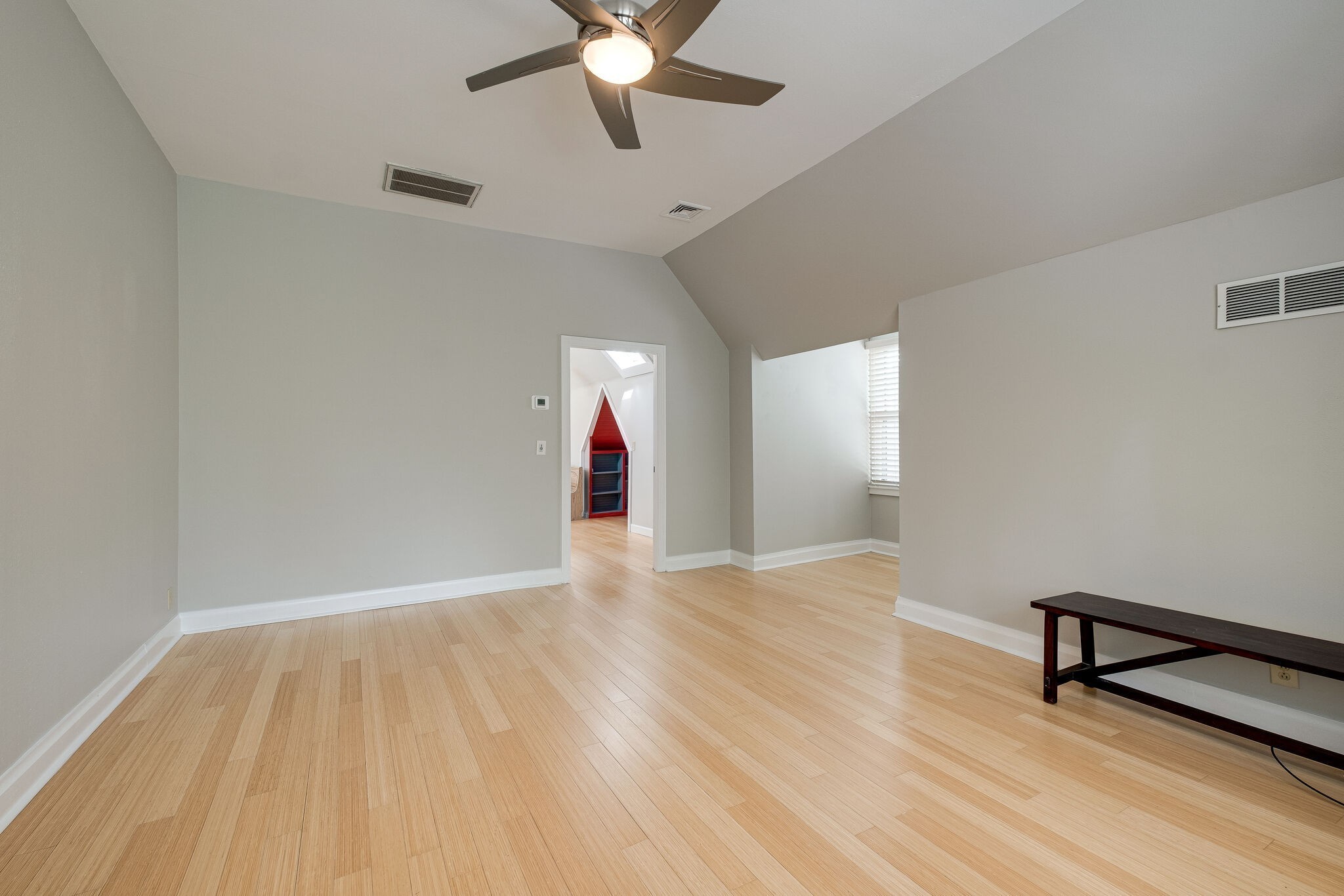 1909 18th Ave S Unit: B