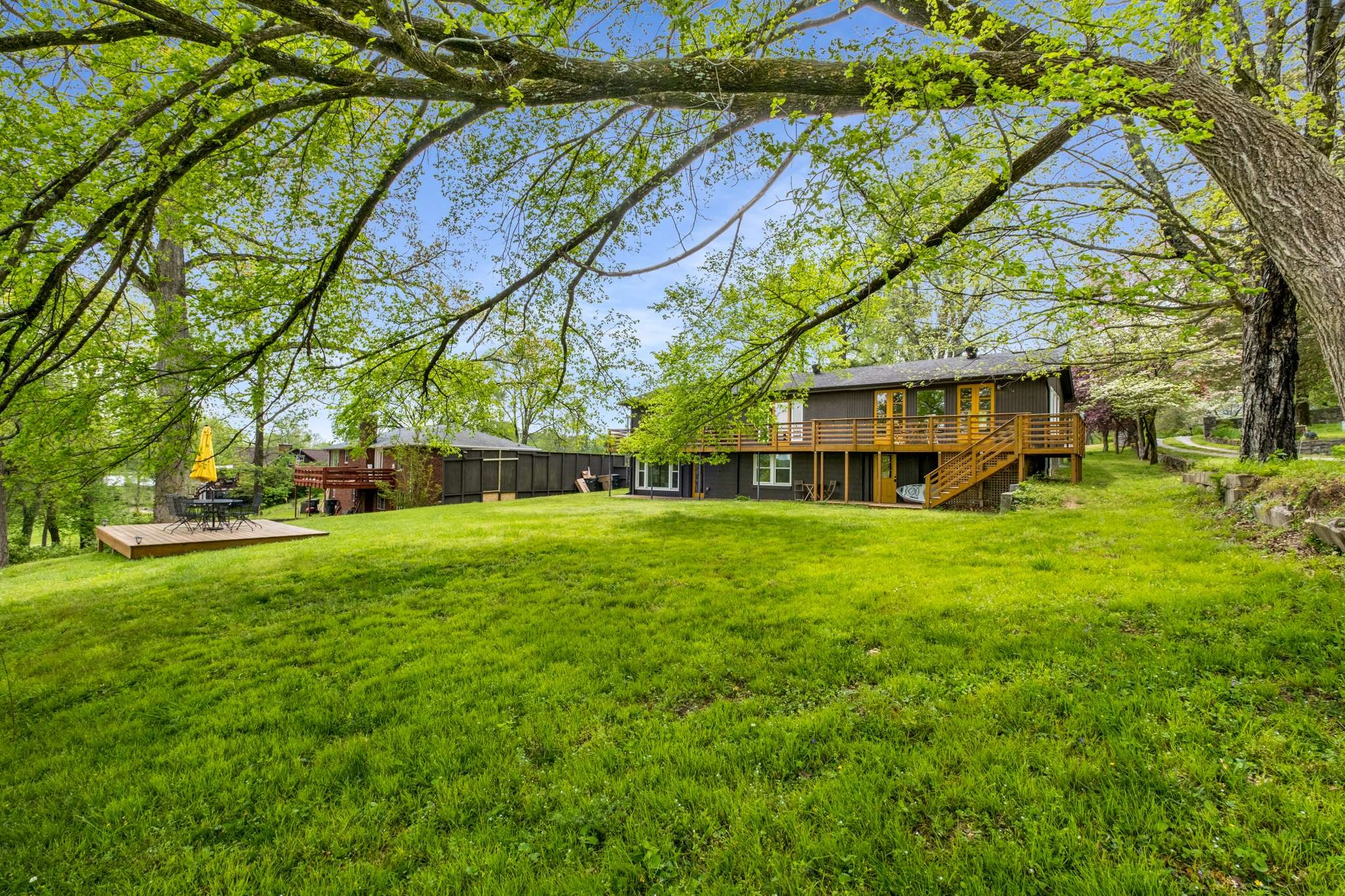 3816B Moss Rose Dr