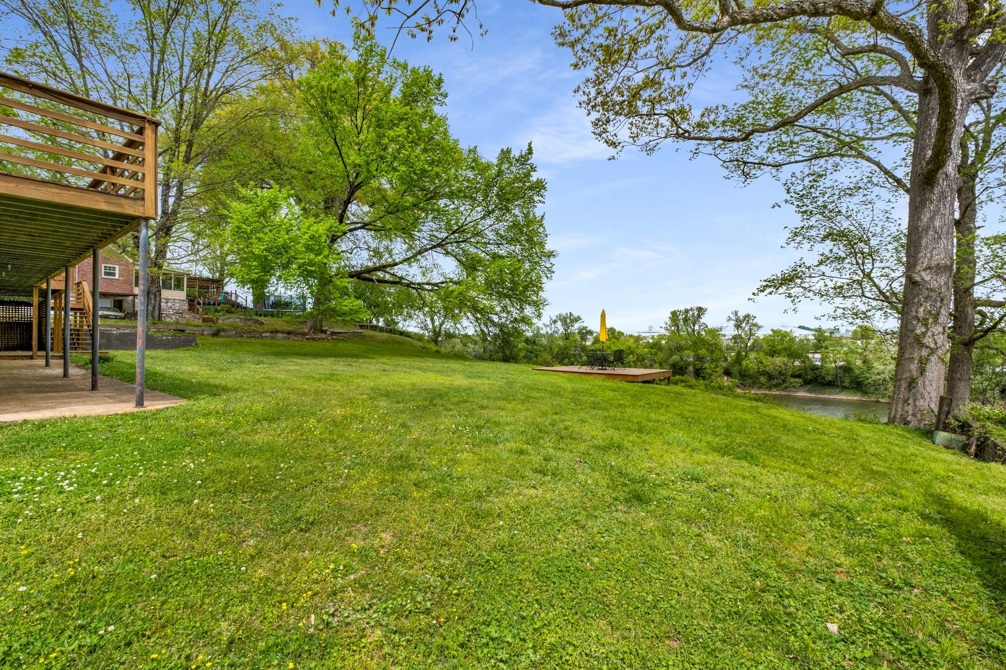 3816B Moss Rose Dr