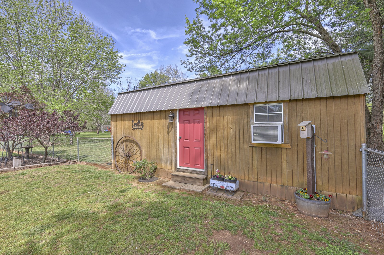 3027 Miles Dr
