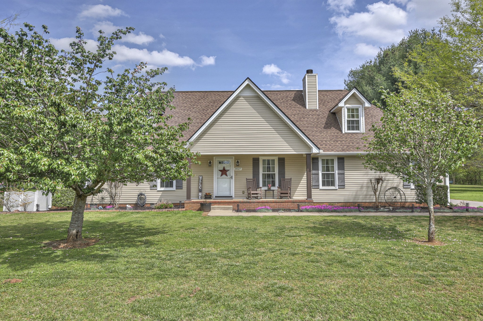 3027 Miles Dr