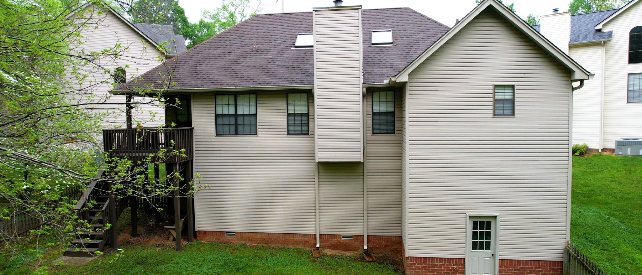 213 Woodfield Cv