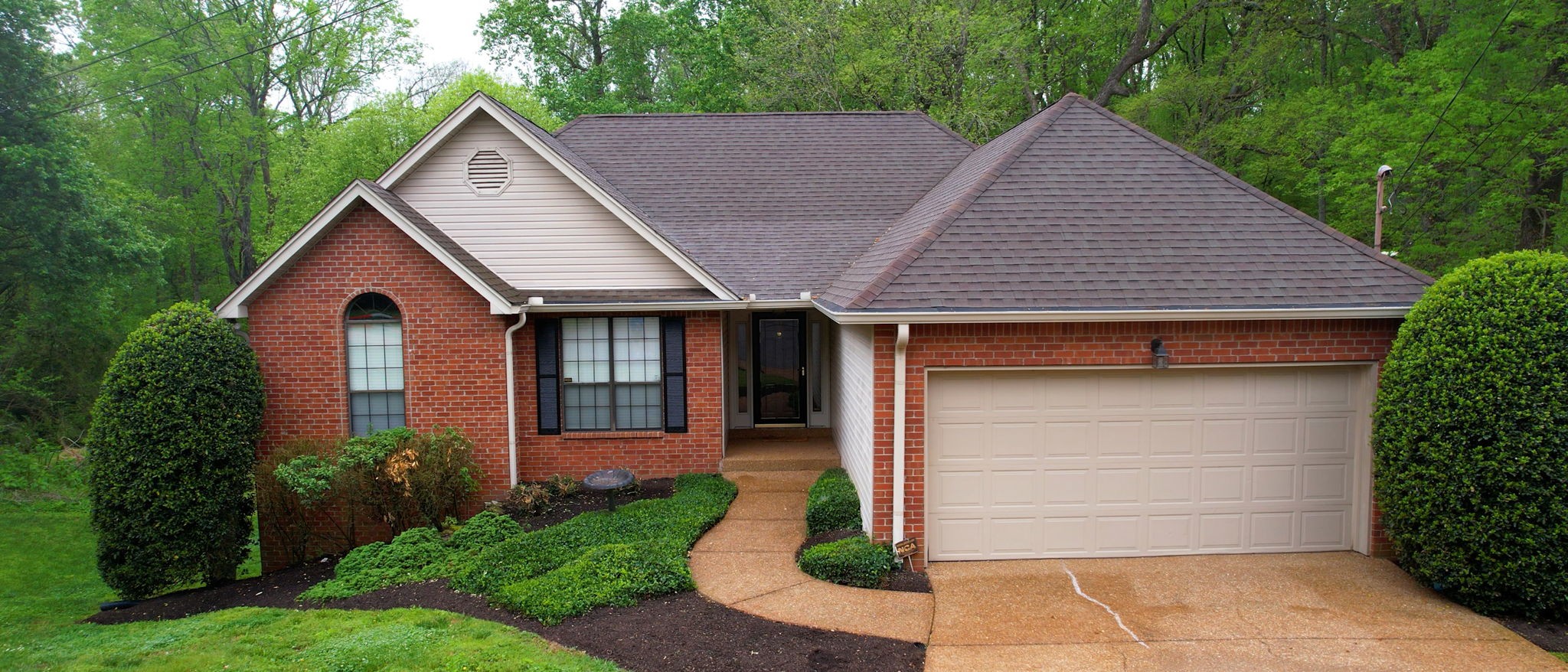 213 Woodfield Cv