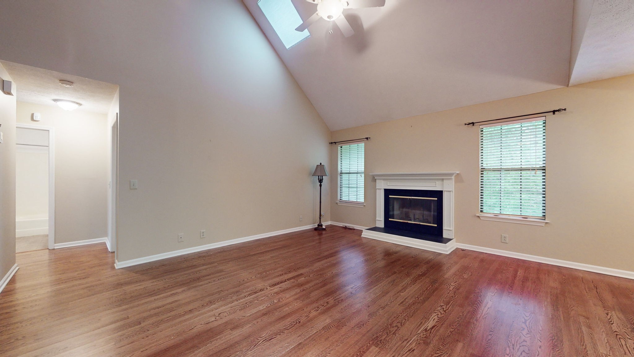 213 Woodfield Cv
