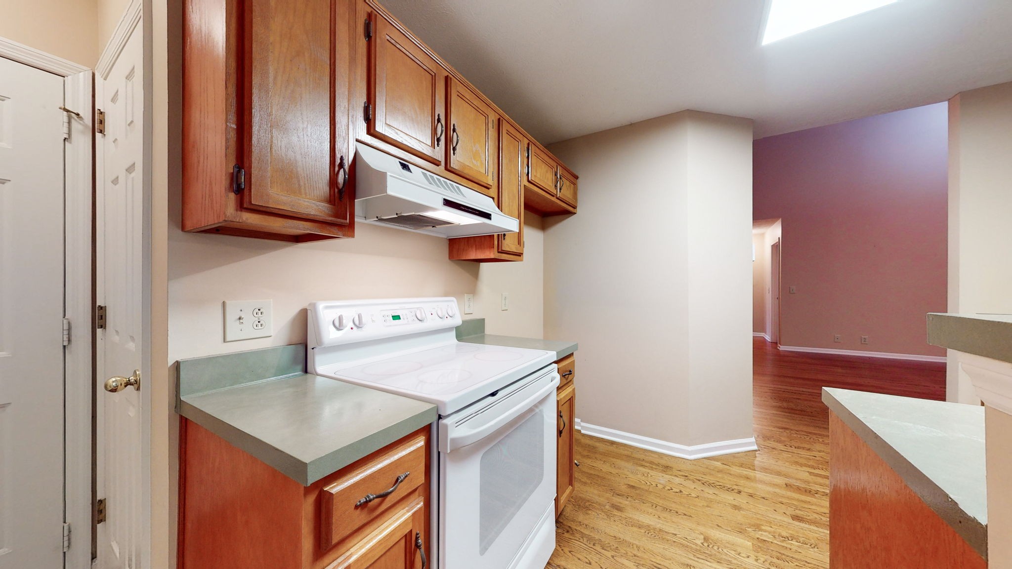 213 Woodfield Cv