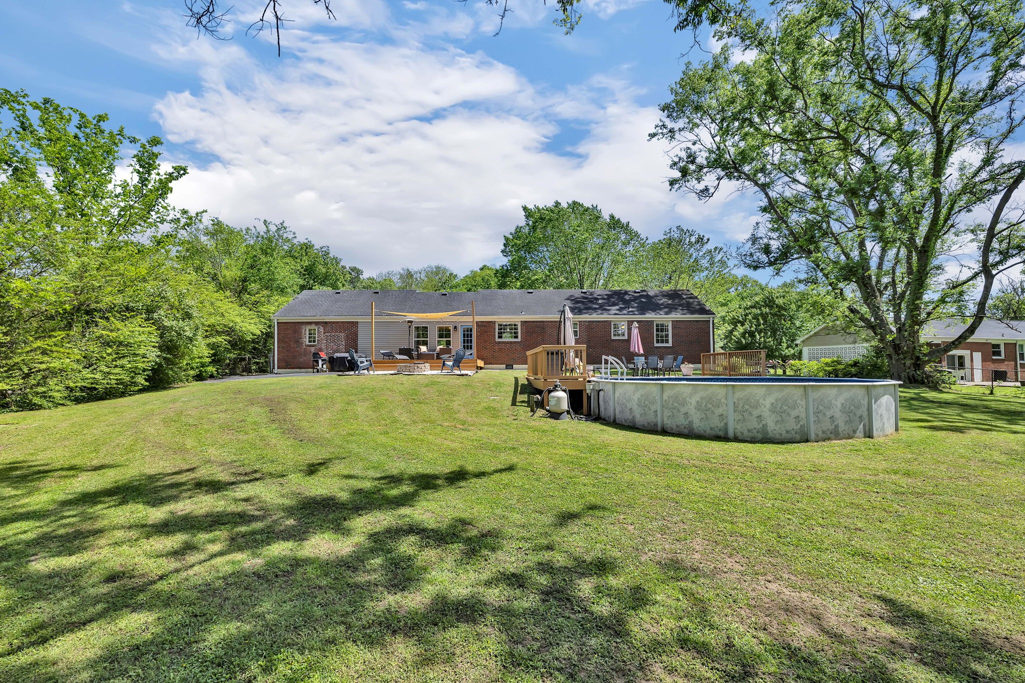 407 Barrett Rd