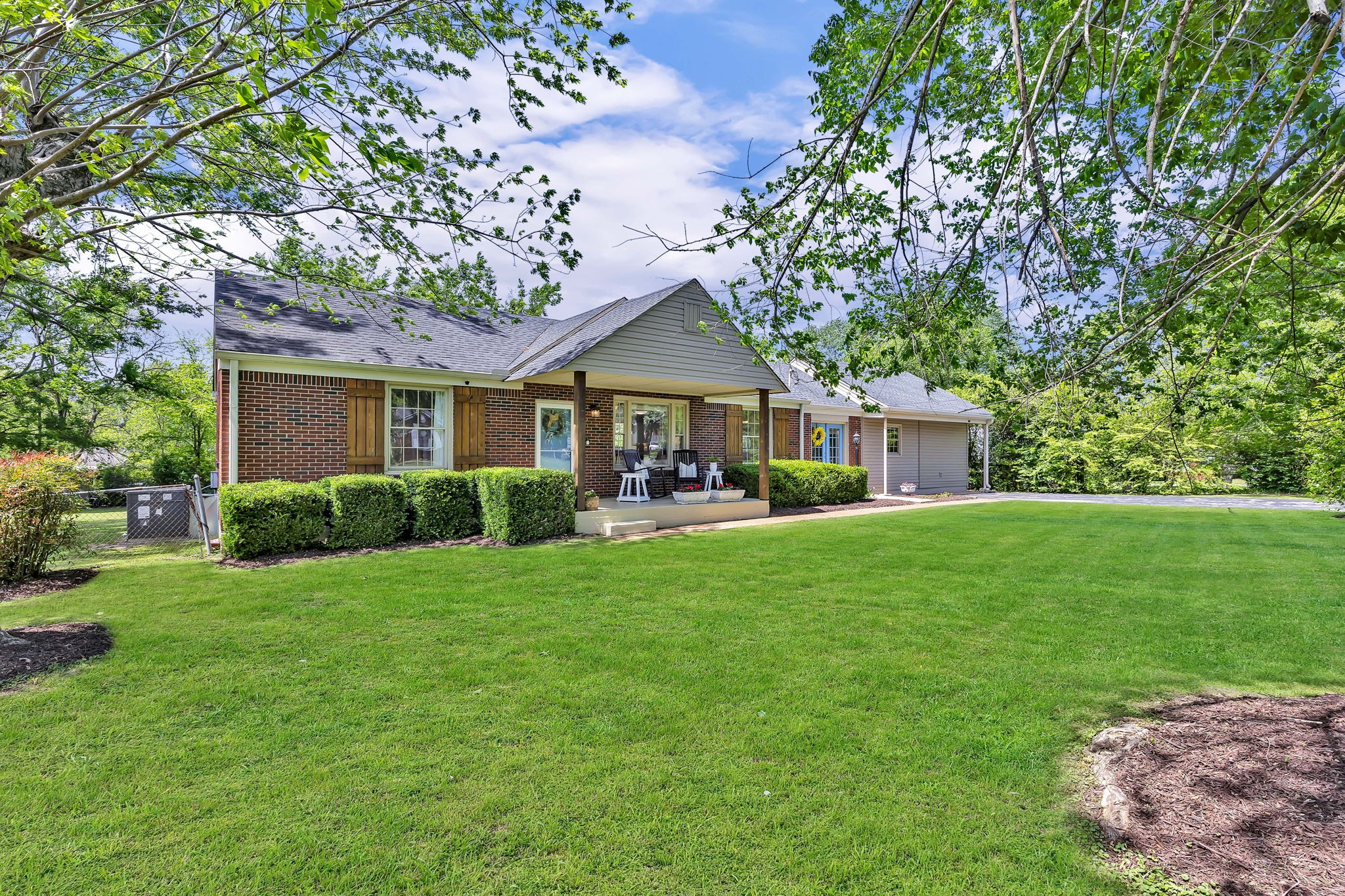 407 Barrett Rd
