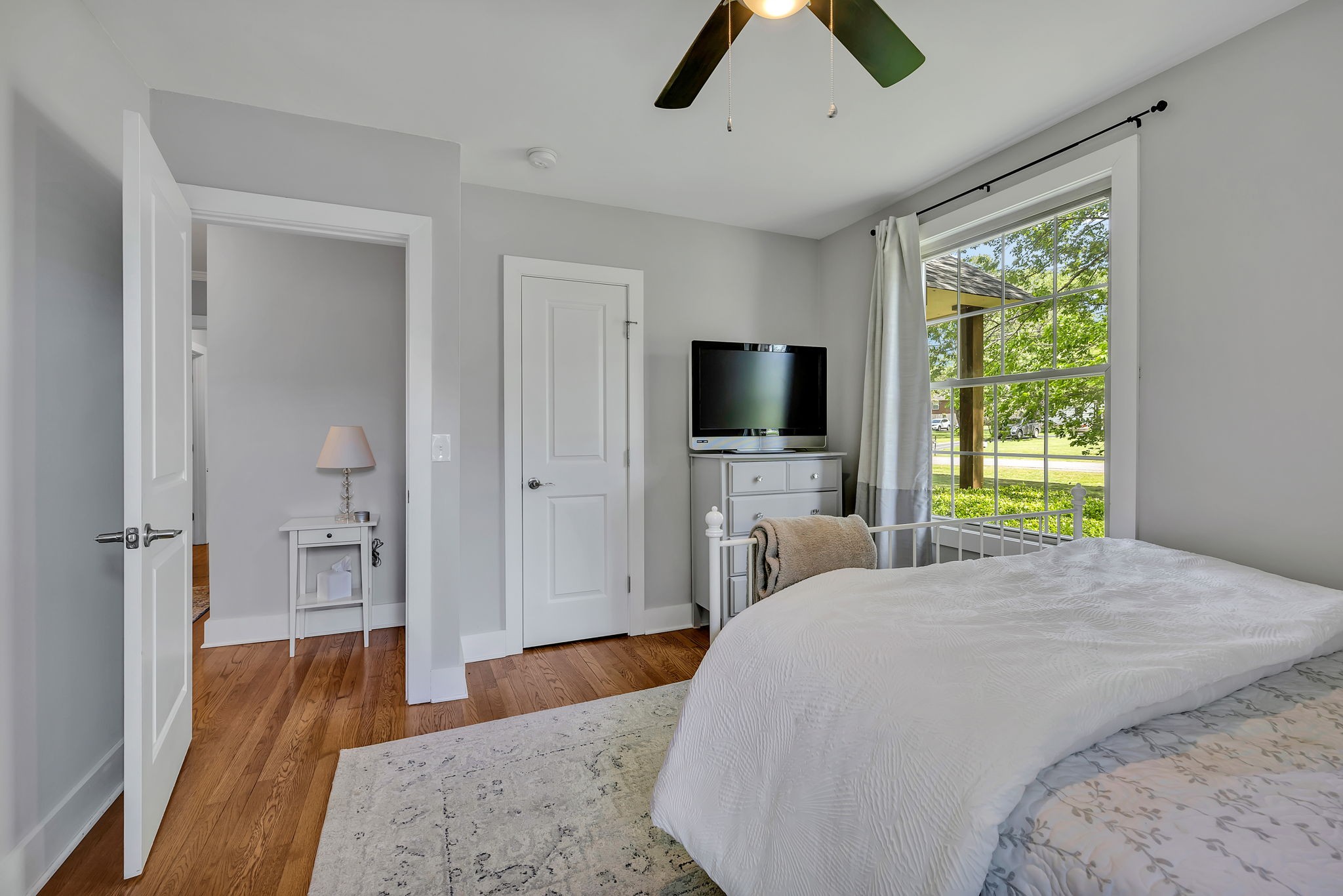 407 Barrett Rd