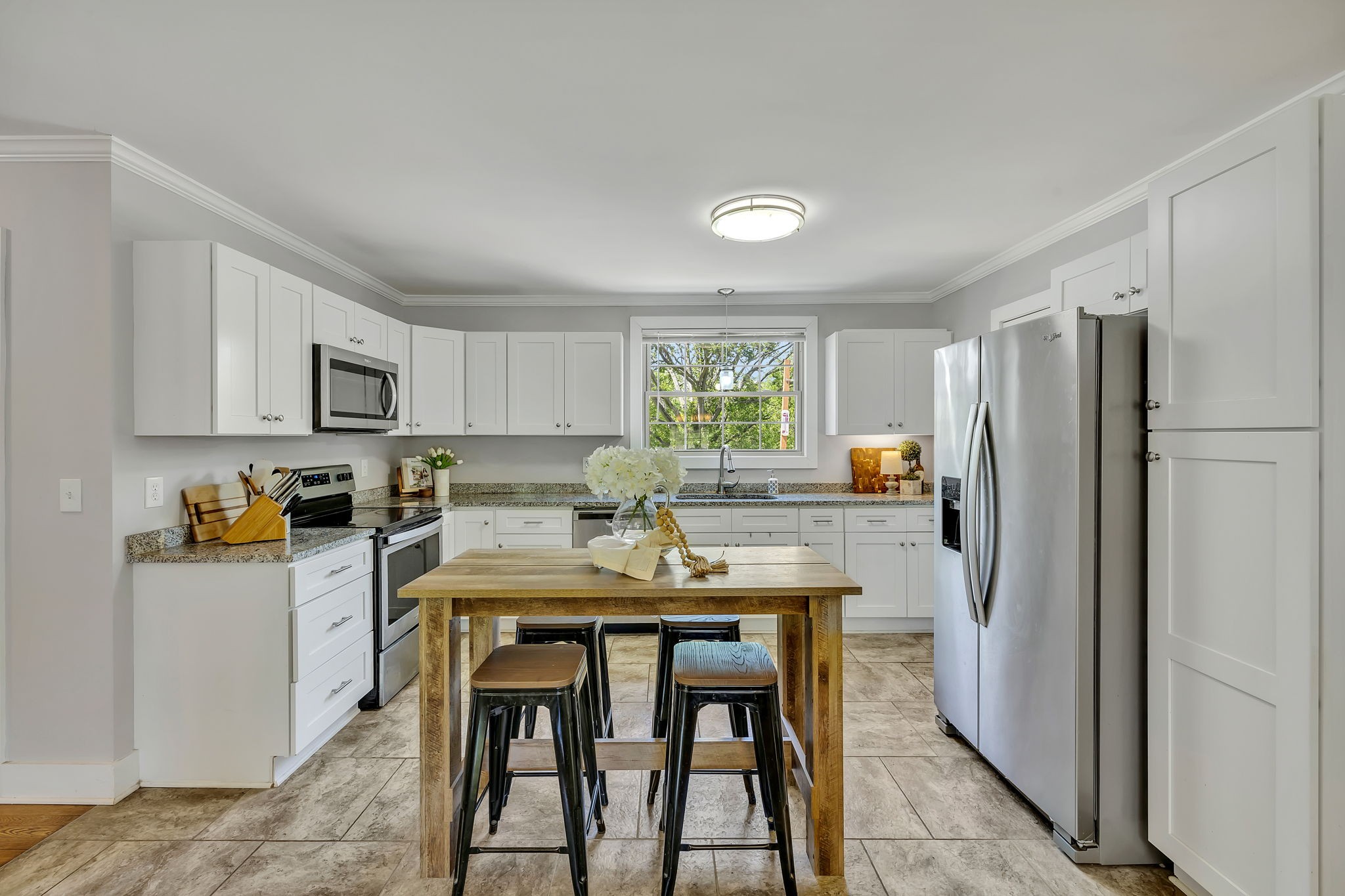 407 Barrett Rd