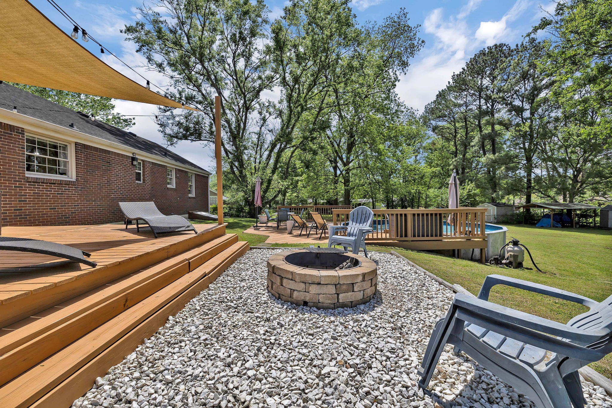 407 Barrett Rd