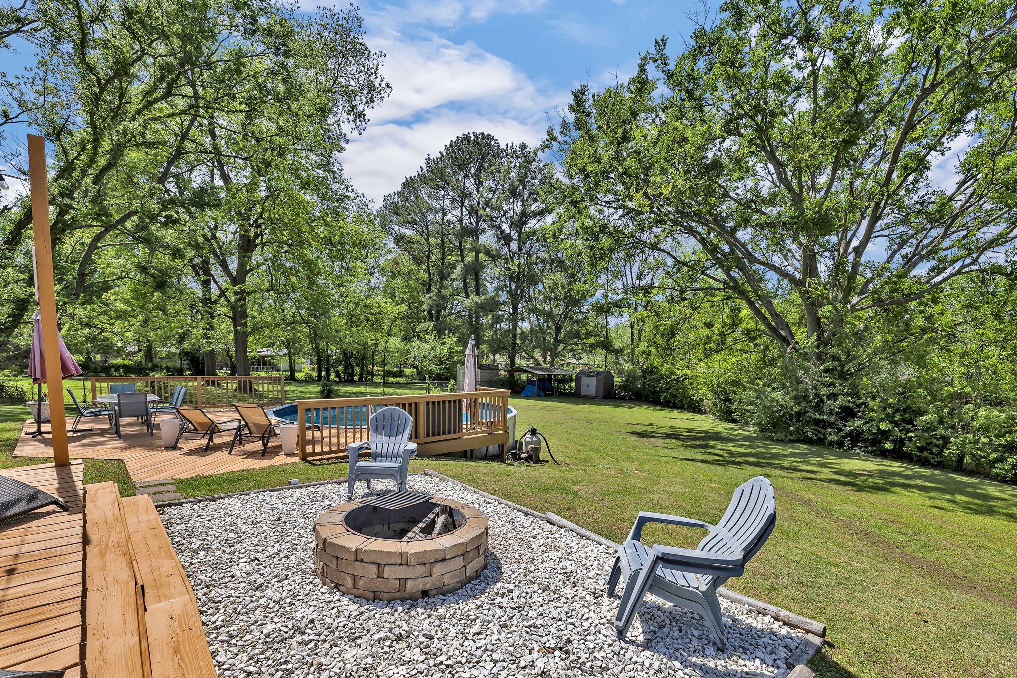 407 Barrett Rd