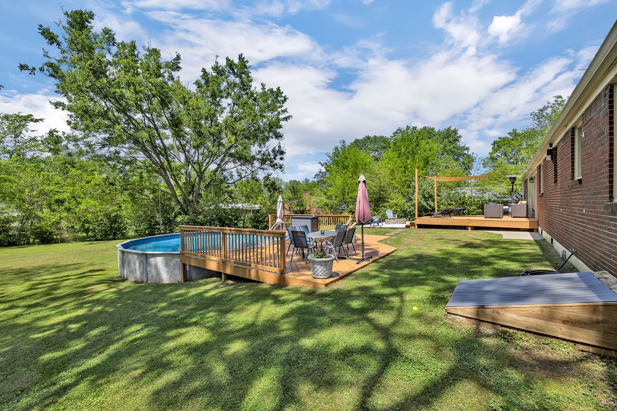 407 Barrett Rd