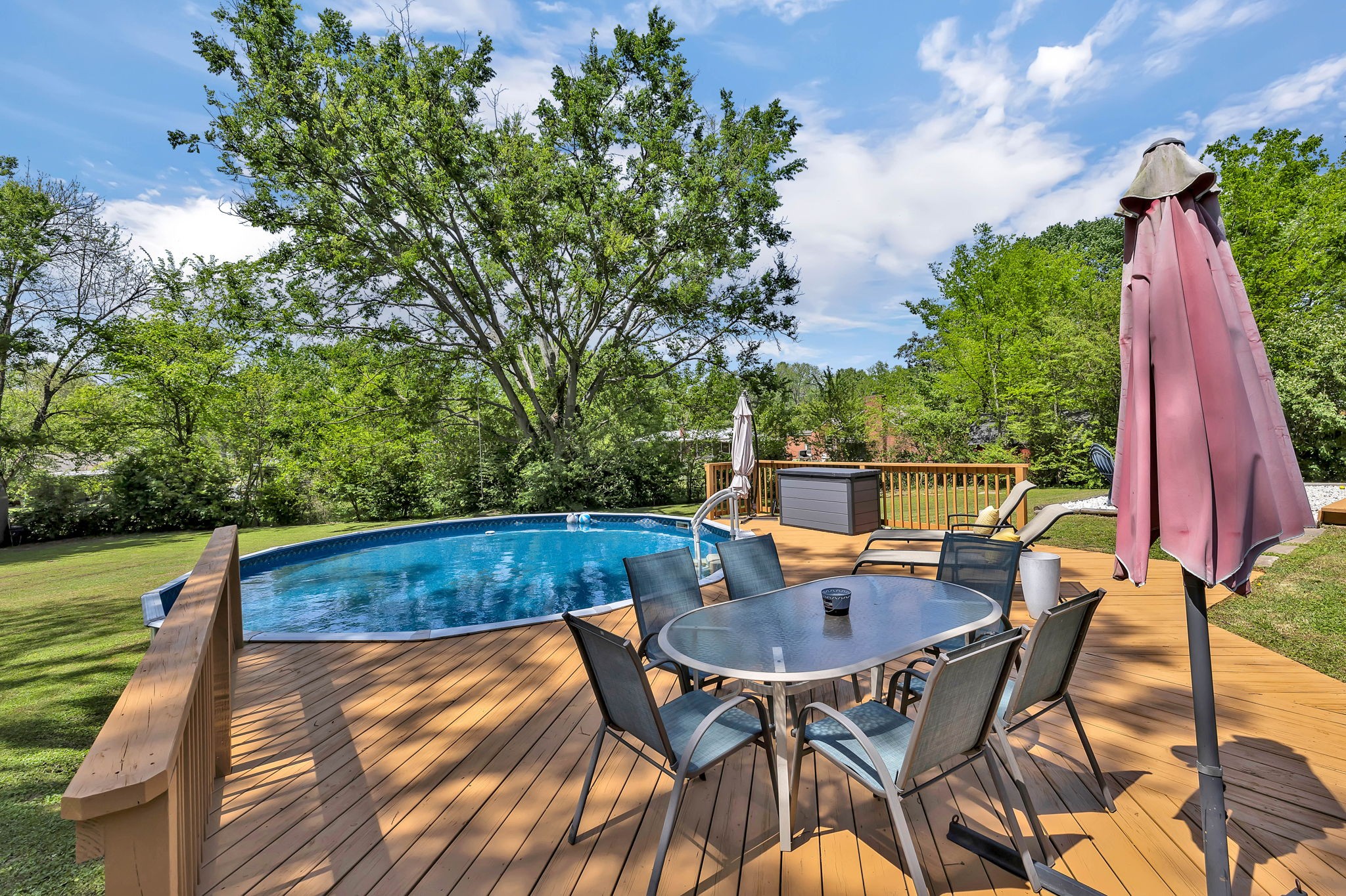 407 Barrett Rd