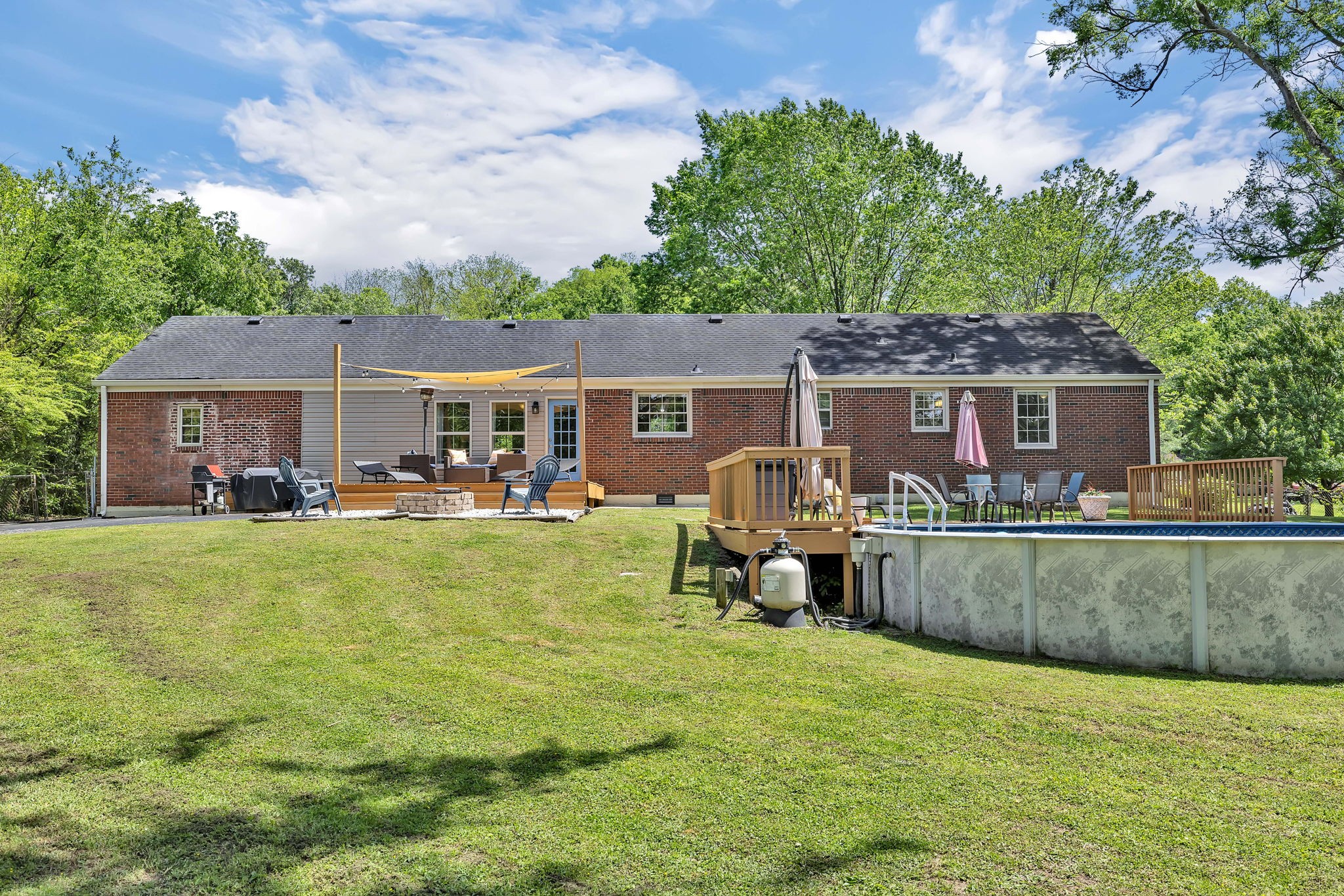 407 Barrett Rd