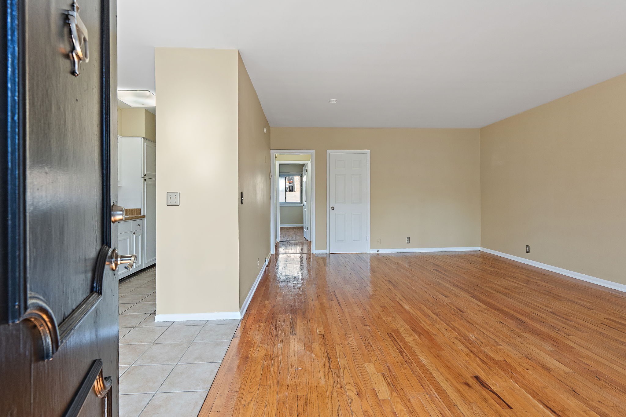3909 Whitland Ave Unit: 108