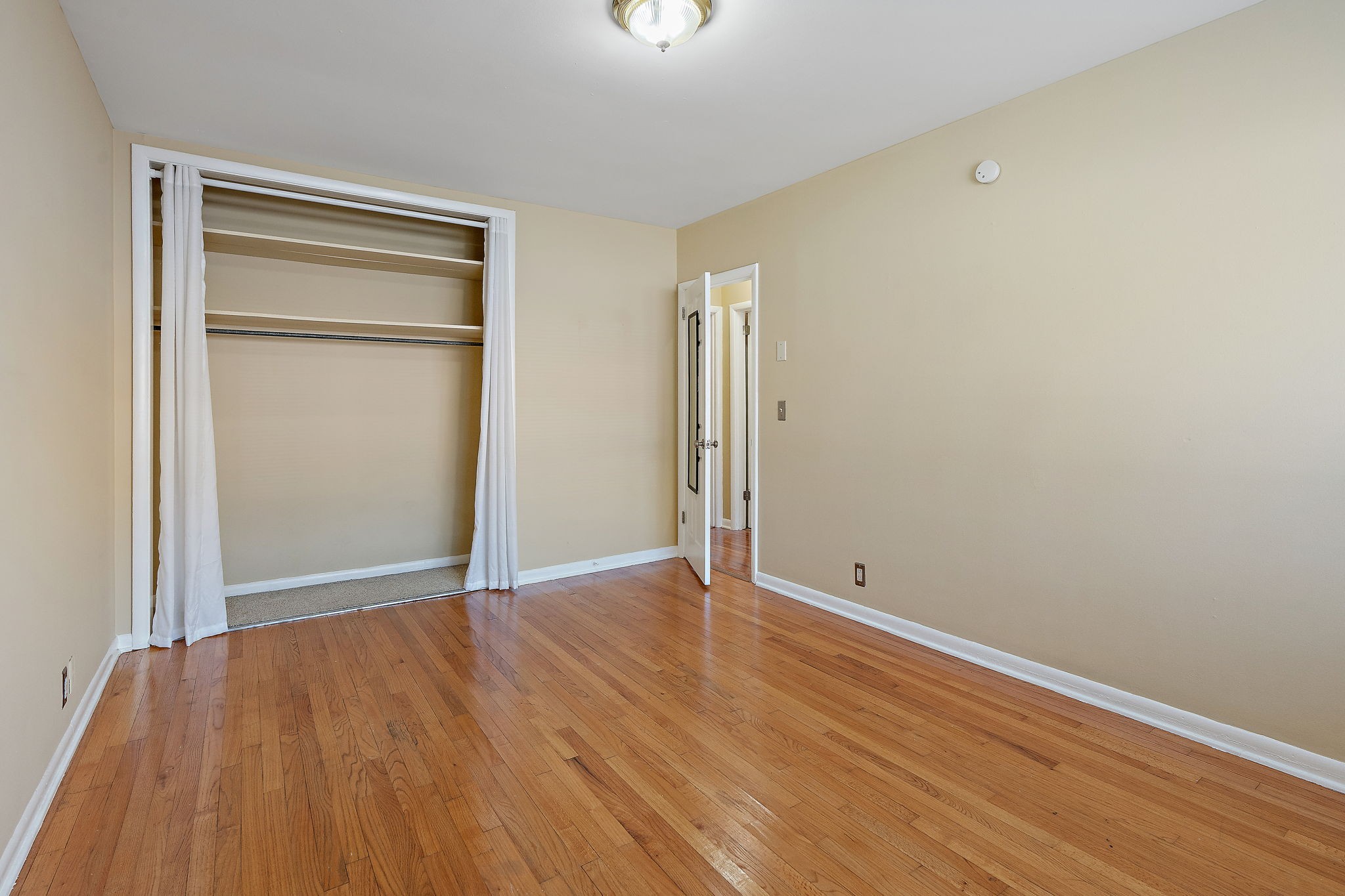 3909 Whitland Ave Unit: 108