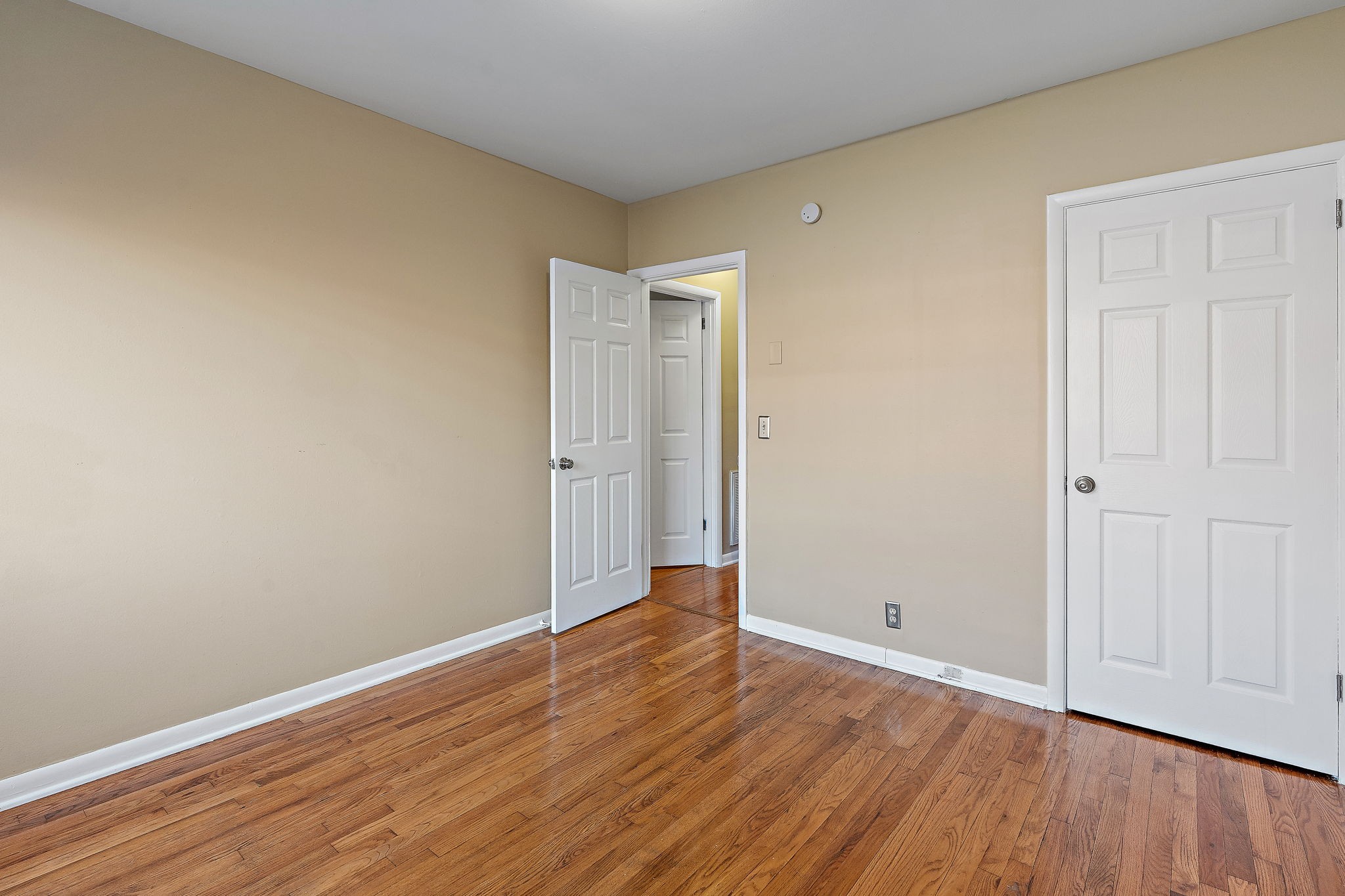 3909 Whitland Ave Unit: 108