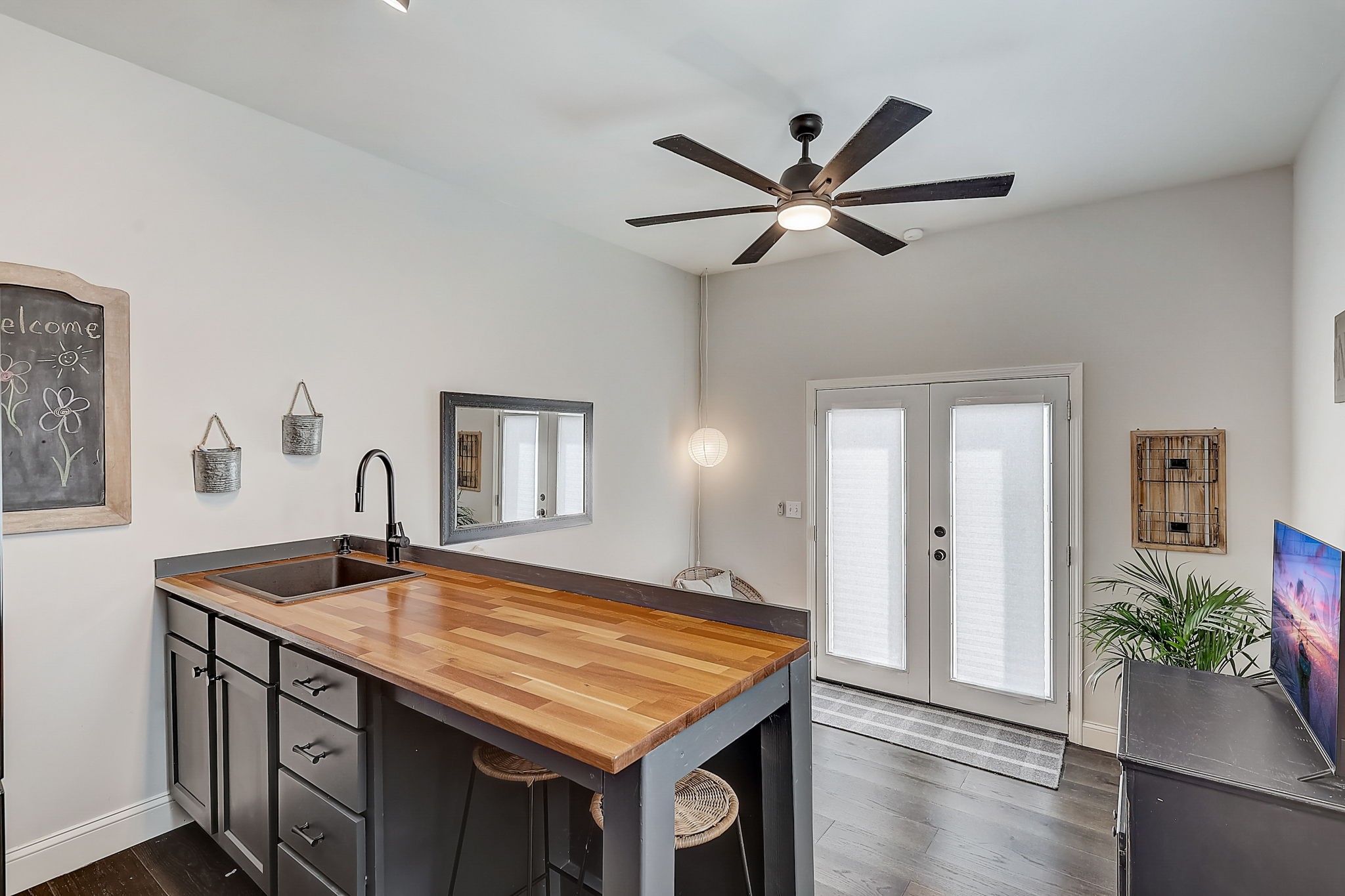 2301 Weona Dr
