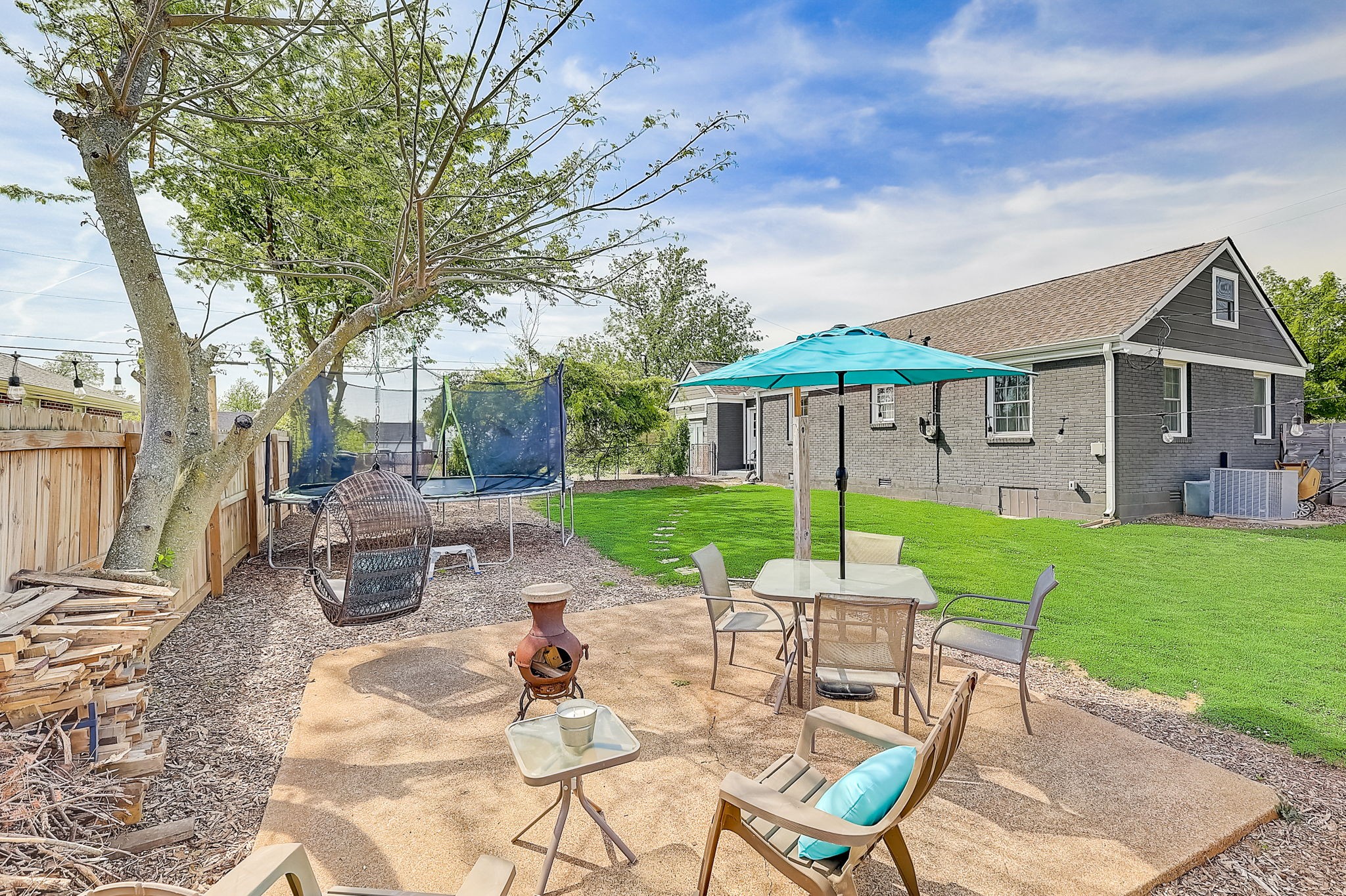 2301 Weona Dr