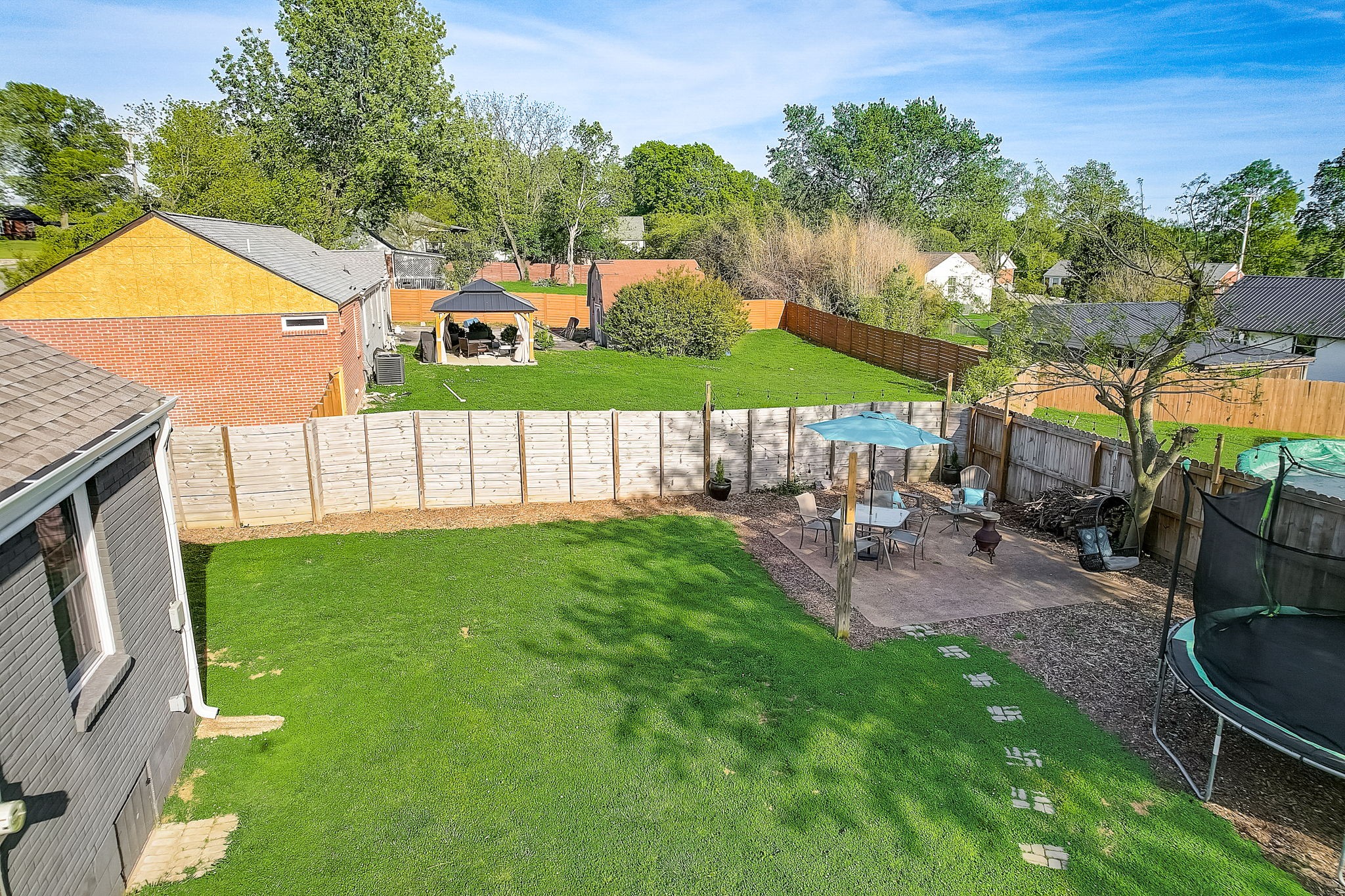 2301 Weona Dr