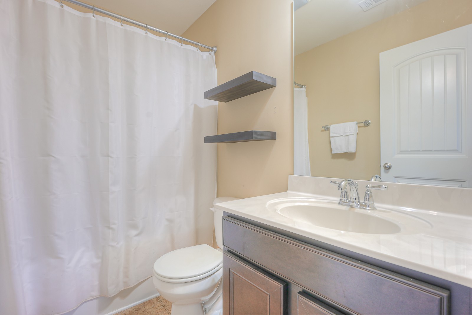 1322 Riverbrook Dr