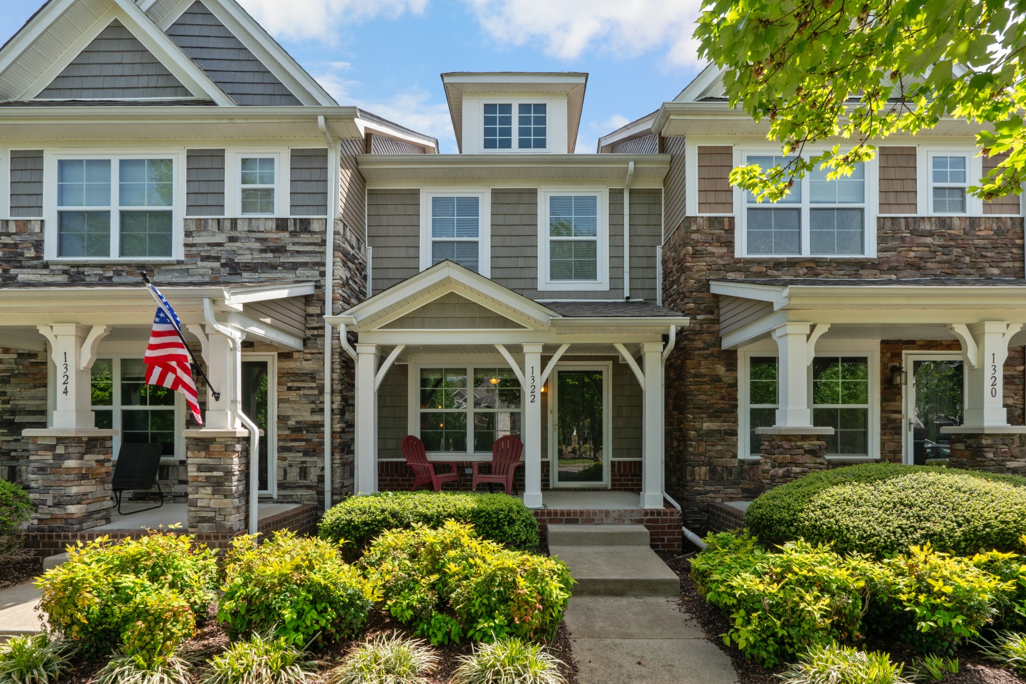 1322 Riverbrook Dr
