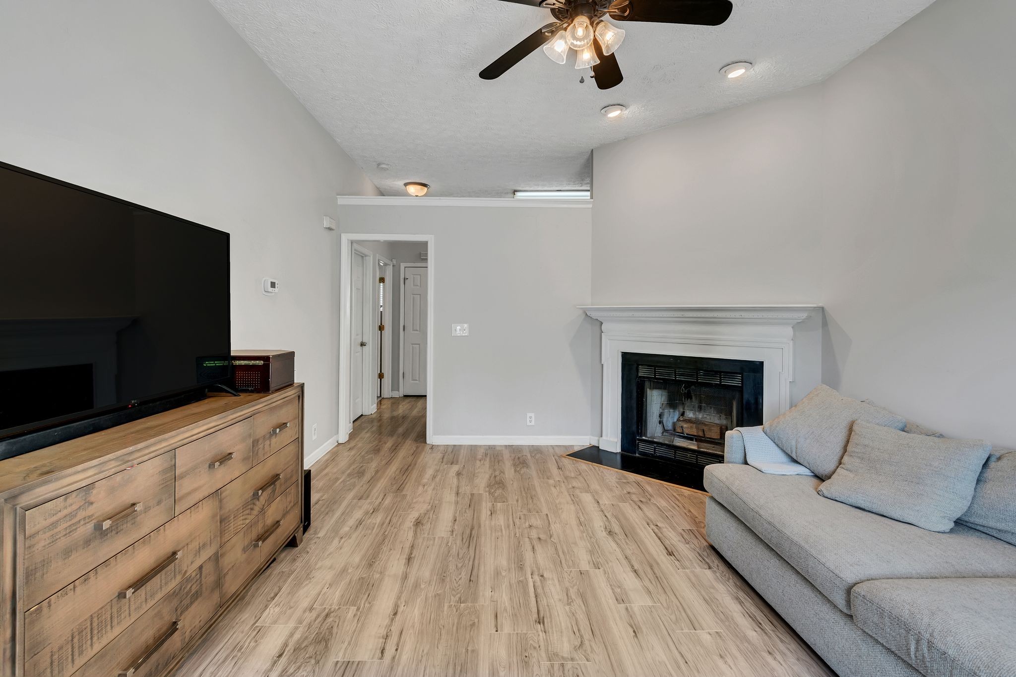 1009 Hunters Meadow Ln