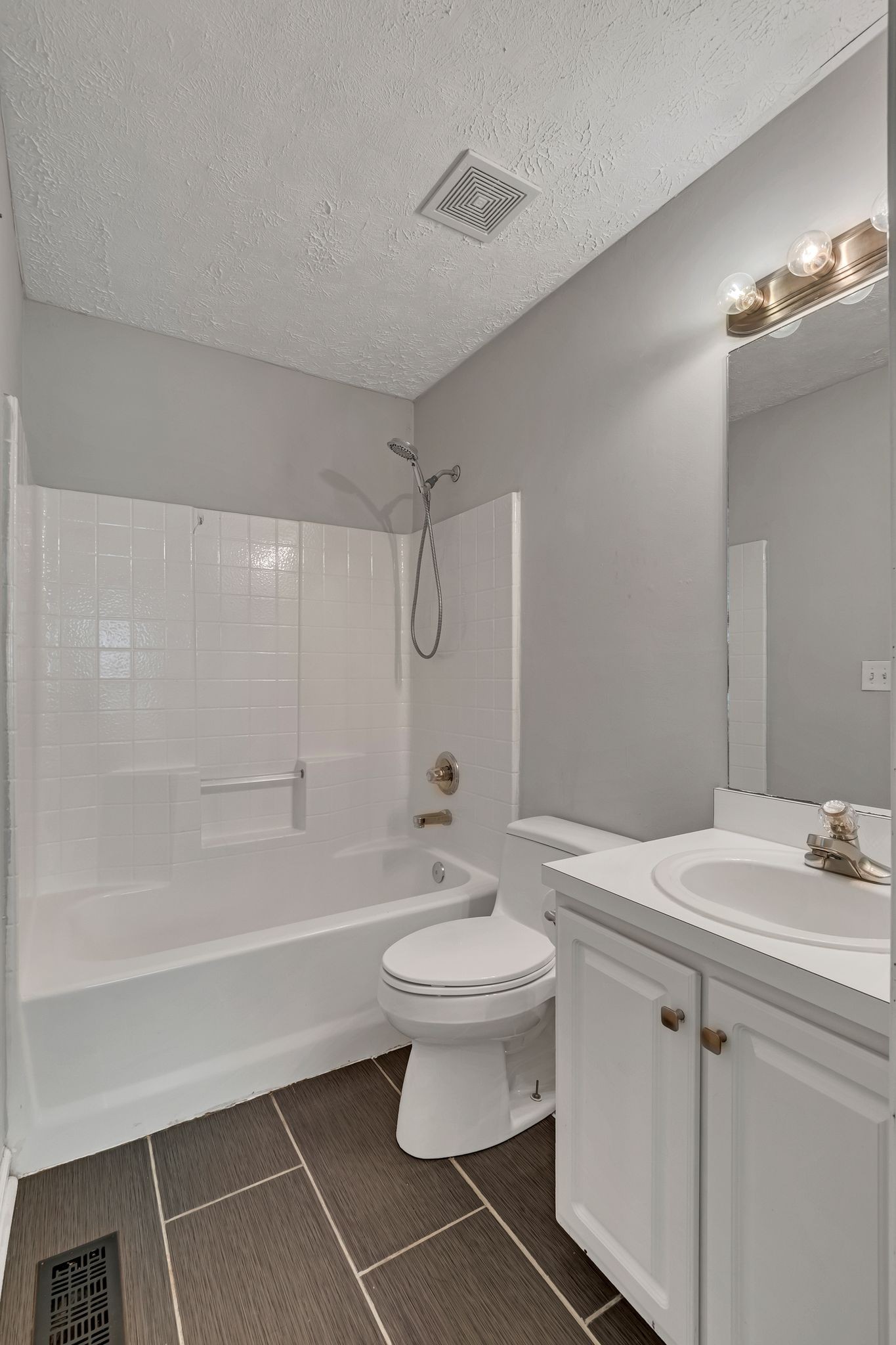 1009 Hunters Meadow Ln